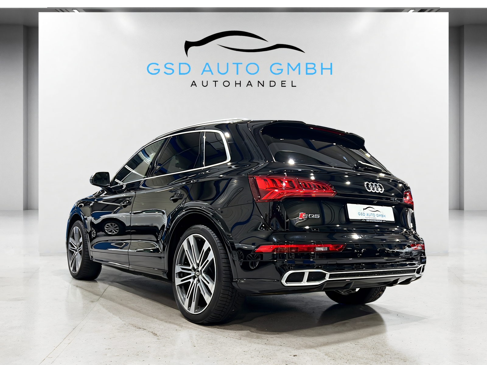 AUDI SQ5 3.0 TFSI qu**Matrix,Panodach,CH Auslieferung,Frisch ab MFK**-image-2