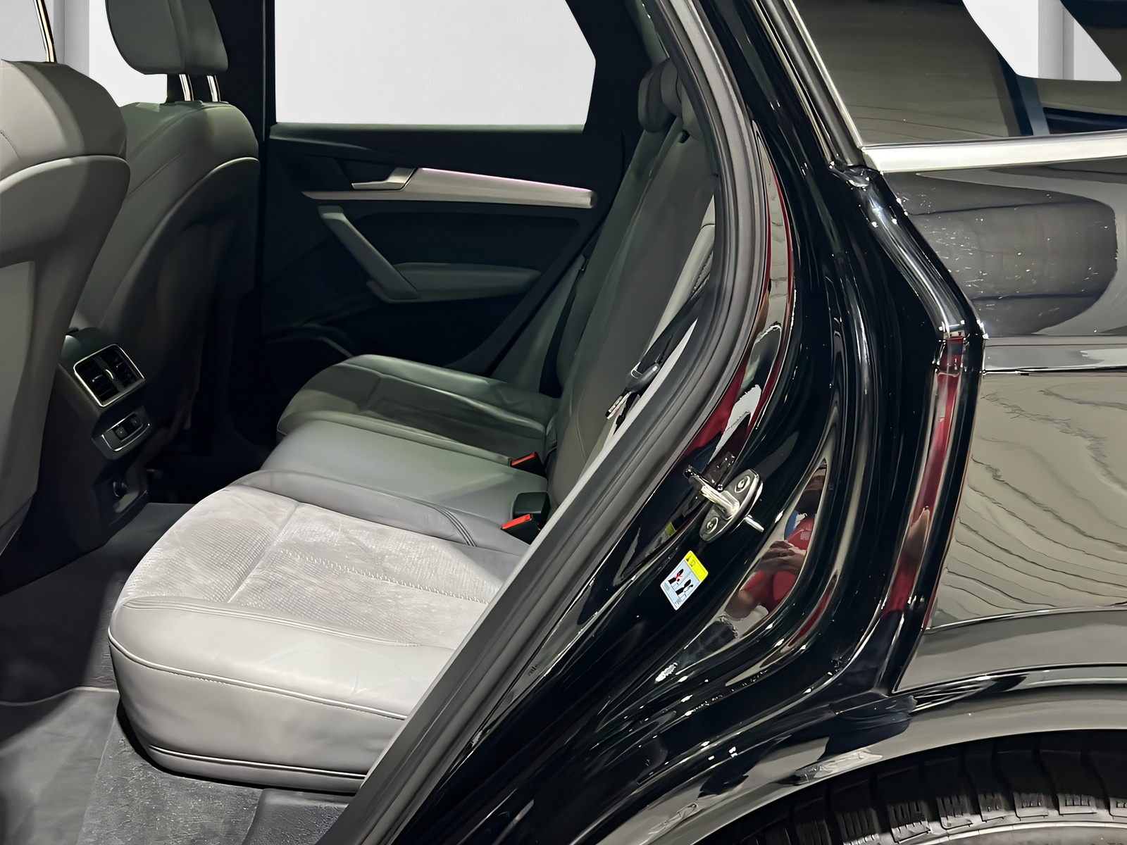 AUDI SQ5 3.0 TFSI qu**Matrix,Panodach,CH Auslieferung,Frisch ab MFK**-image-8