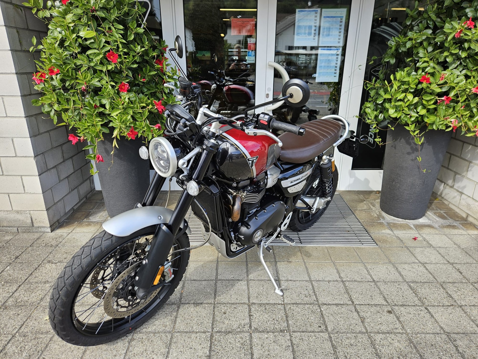 TRIUMPH Scrambler 1200 XC Gold Line-showroom-element-3