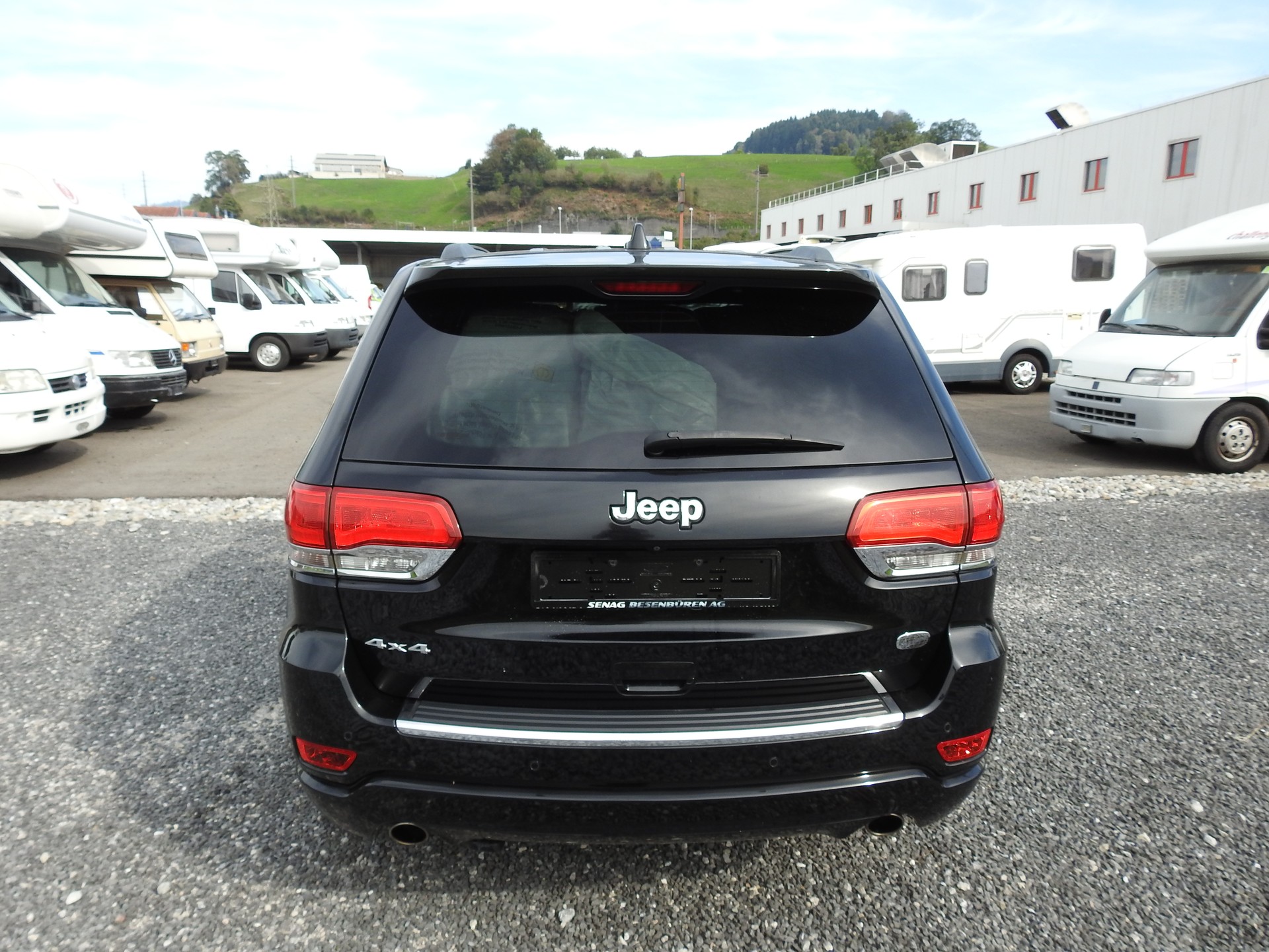 JEEP Grand Cherokee 3.0 CRD Overland Automatic-image-4