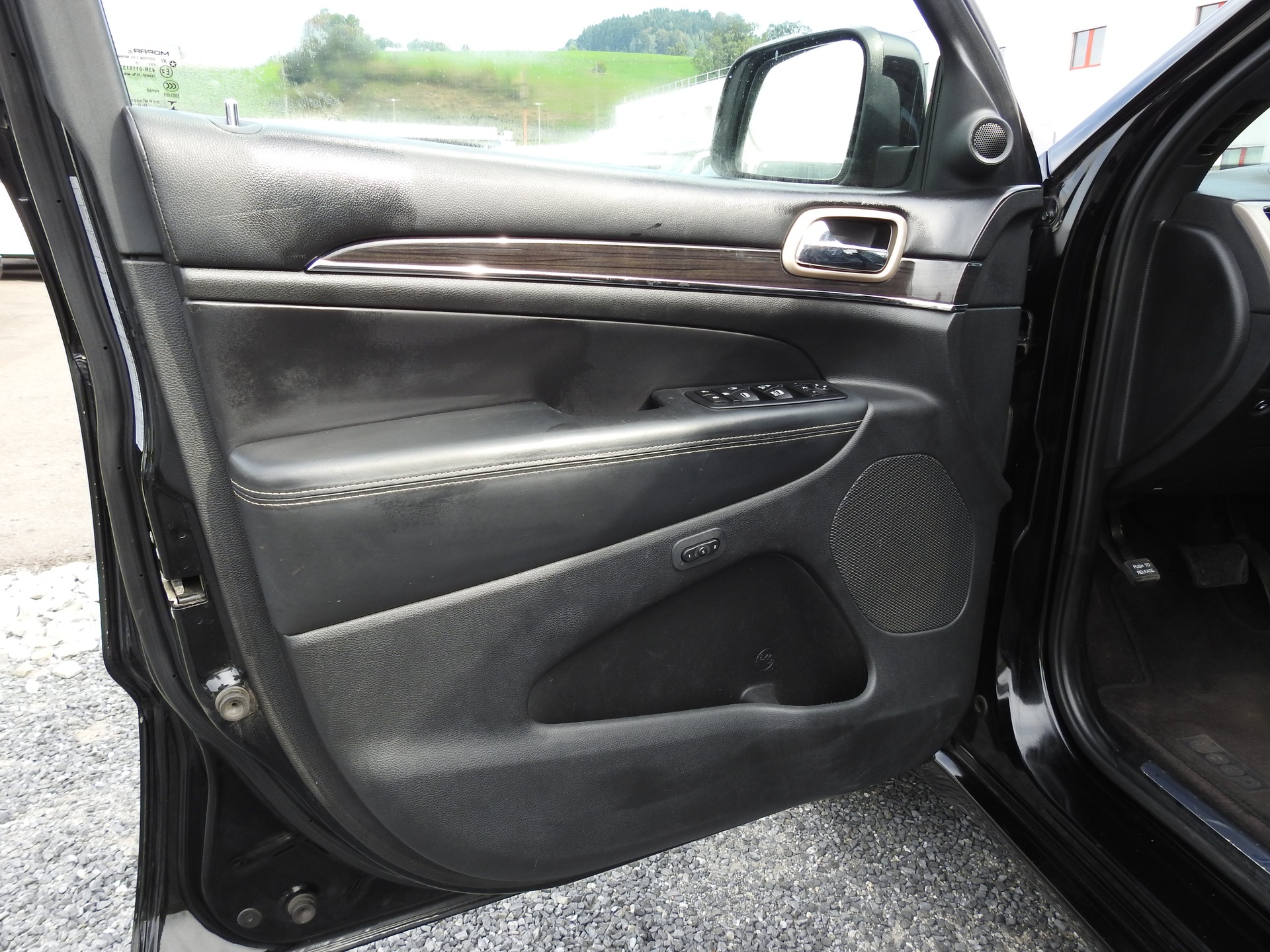 JEEP Grand Cherokee 3.0 CRD Overland Automatic-image-12