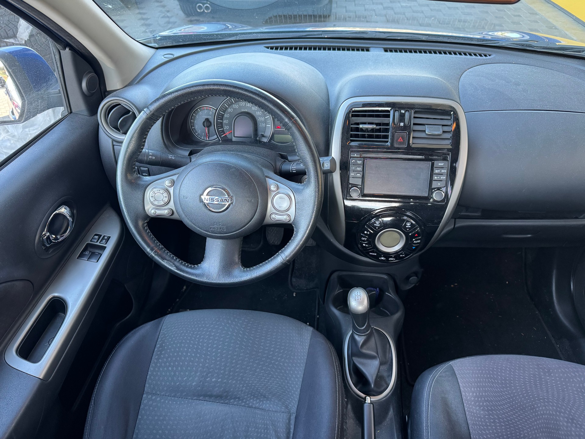 NISSAN Micra 1.2 tekna-image-13