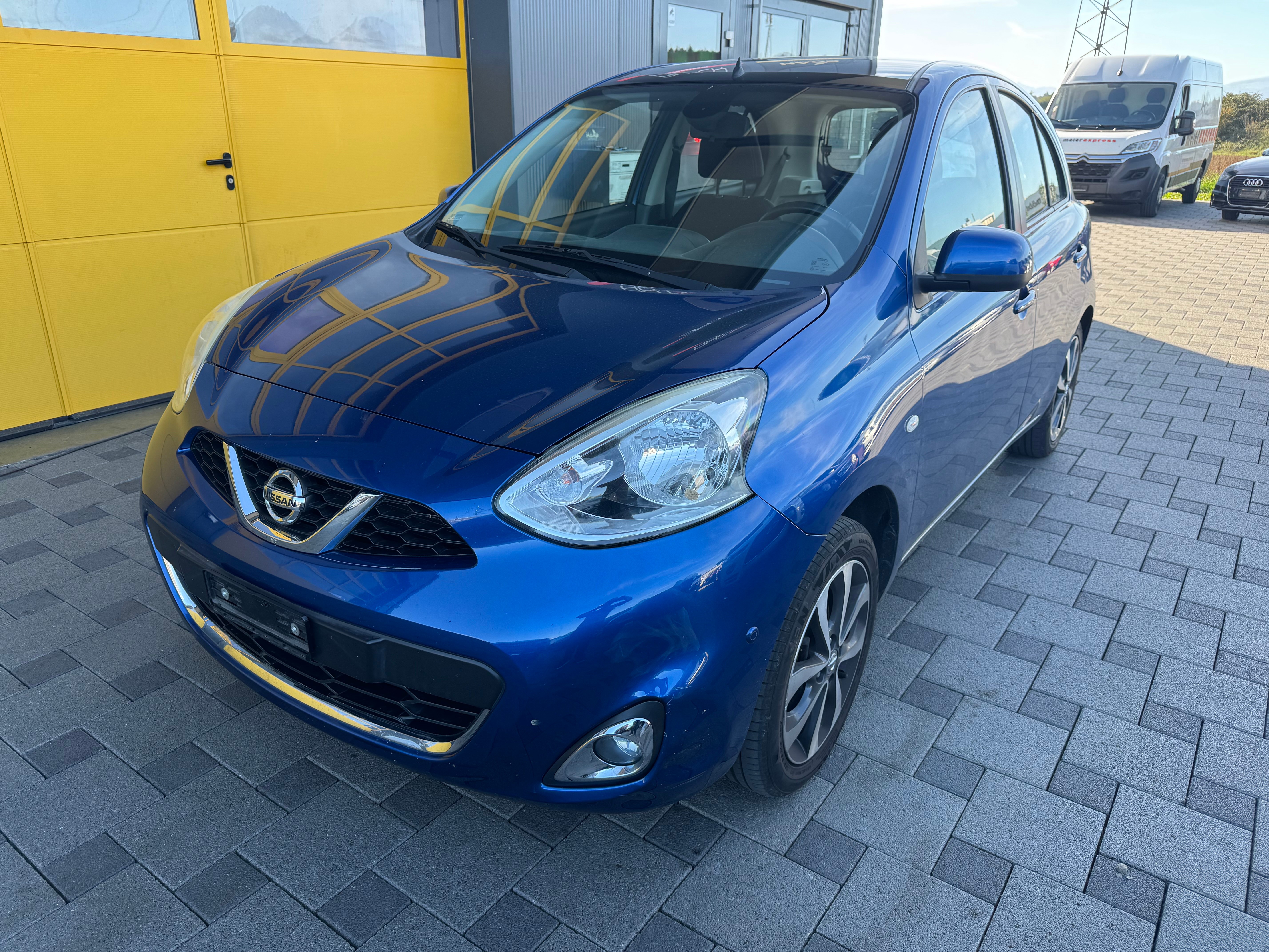 Car photo