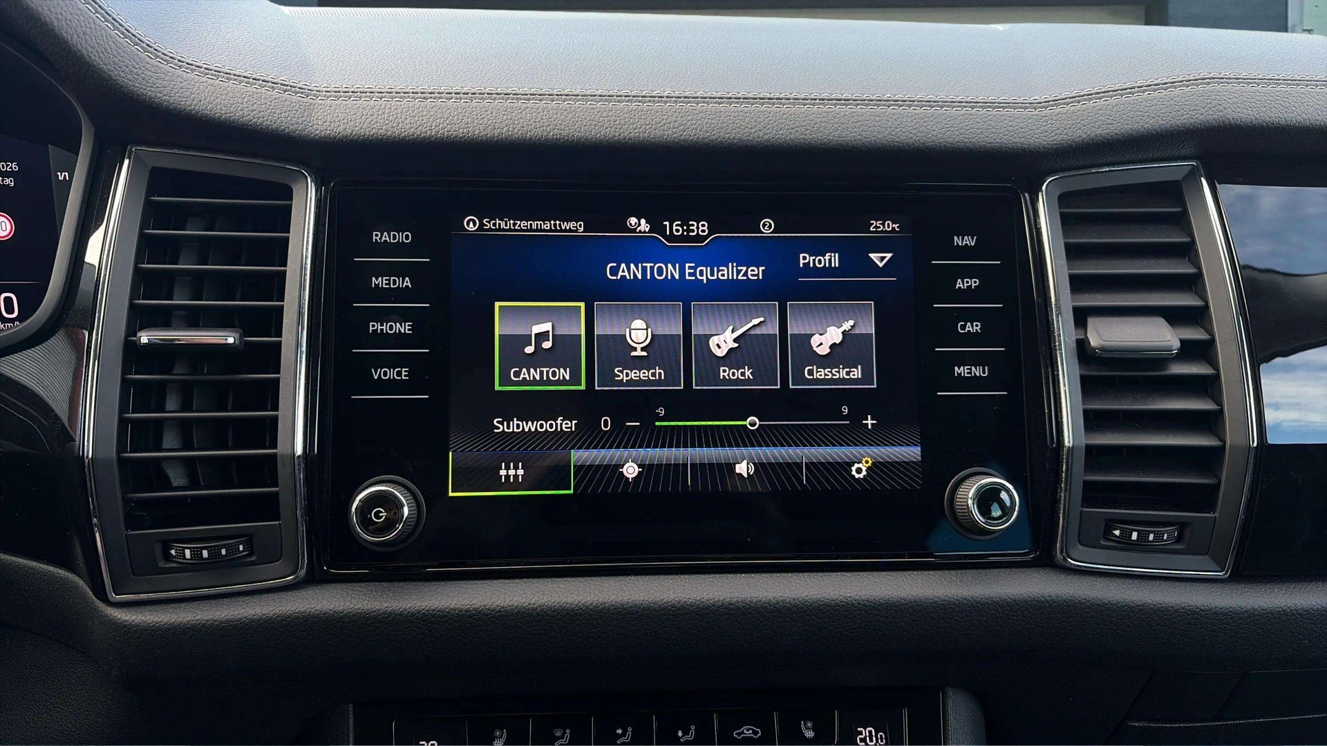 SKODA Kodiaq 2.0 TDI CR L&K 4x4 DSG 200PS mit AHK & 360° Kameras-image-20