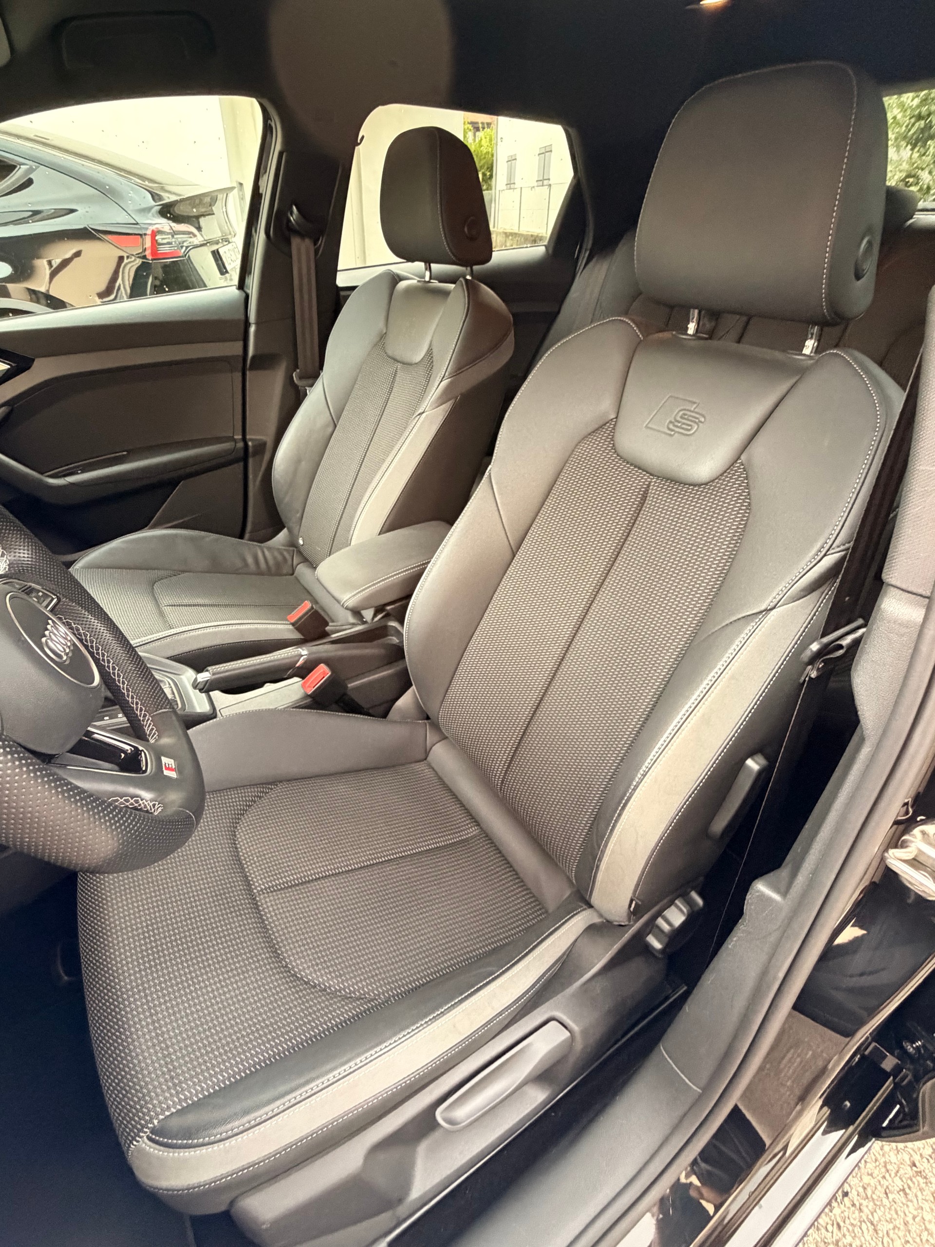 AUDI 1.0 30 TFSI Advanced Attraction S-Tronic-image-7