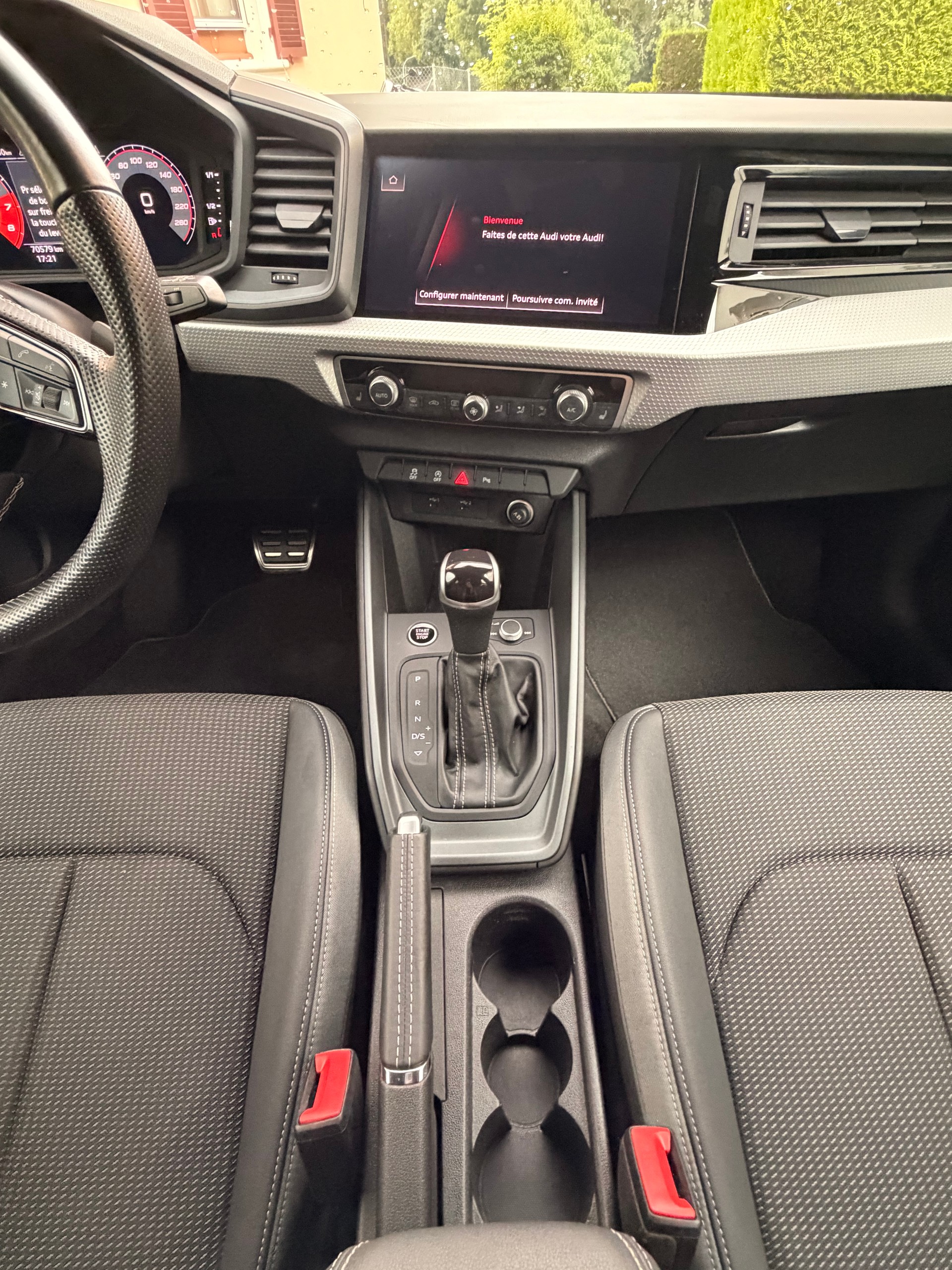AUDI 1.0 30 TFSI Advanced Attraction S-Tronic-image-8