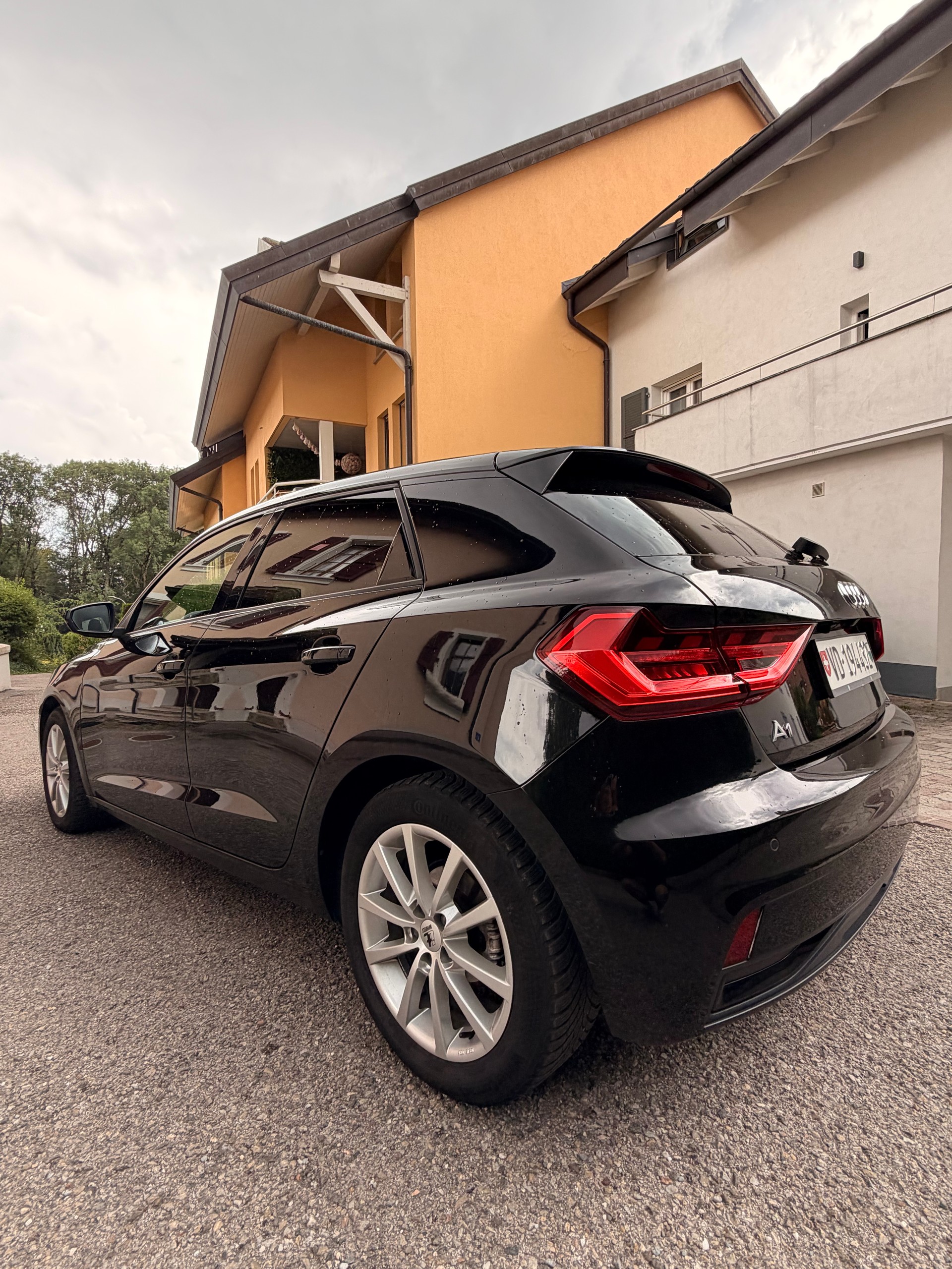 AUDI 1.0 30 TFSI Advanced Attraction S-Tronic-image-4