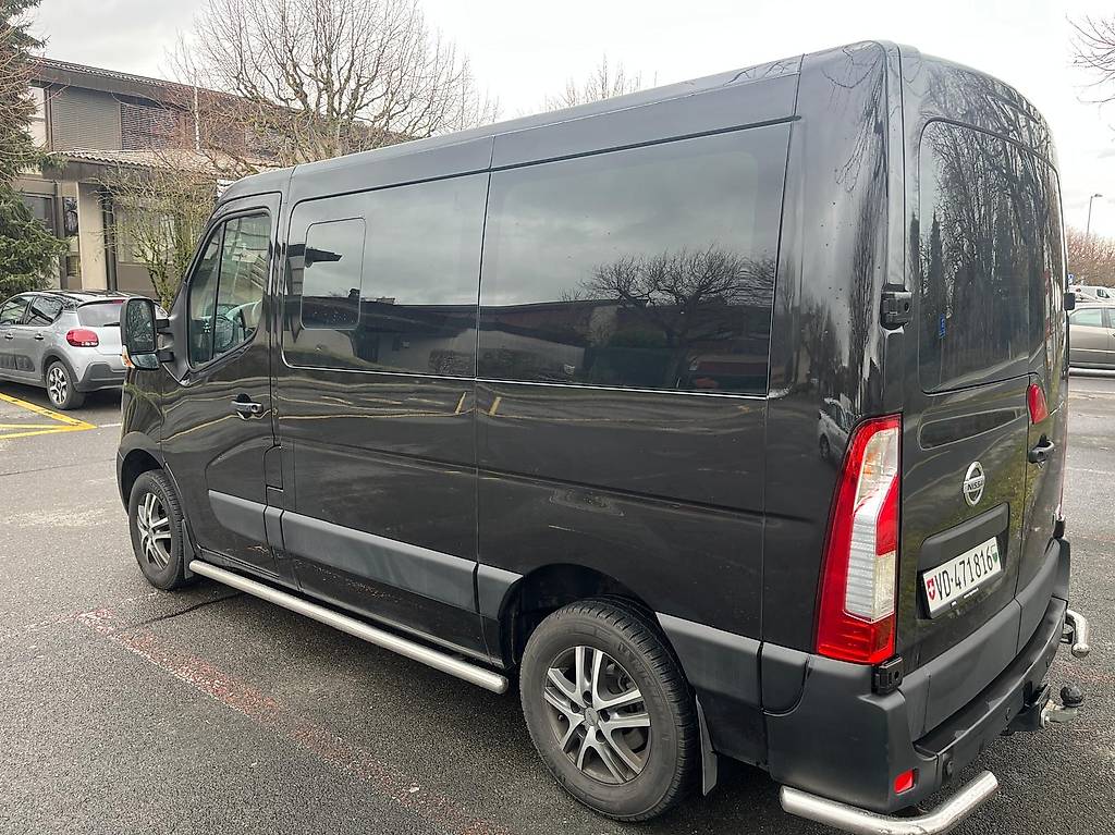 NISSAN NV400 F30.17 L1H1 FWD Premium 9-Sitzer / 9 places-image-1