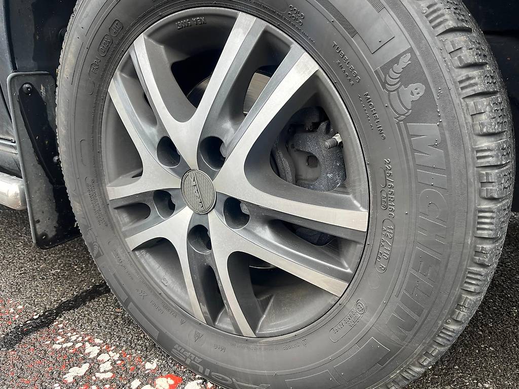 NISSAN NV400 F30.17 L1H1 FWD Premium 9-Sitzer / 9 places-image-2