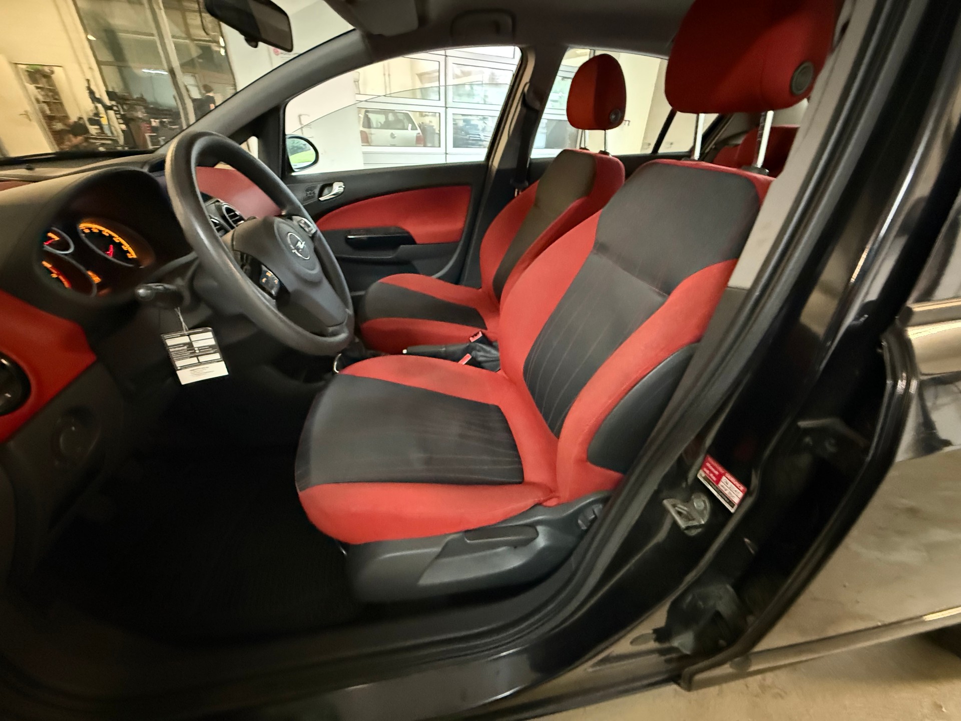 OPEL Corsa 1.4 TP Sport-image-6