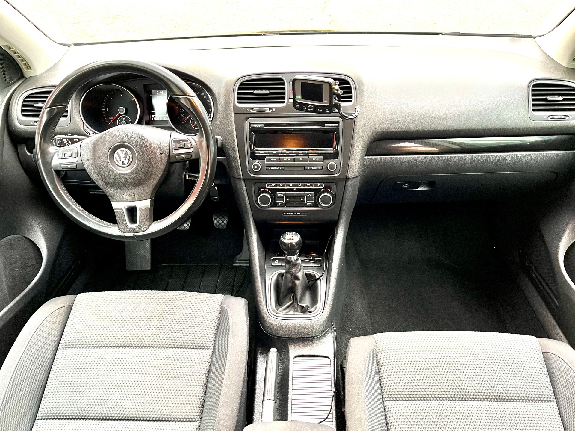 VW Golf 1.6 TDI Comfortline-image-1
