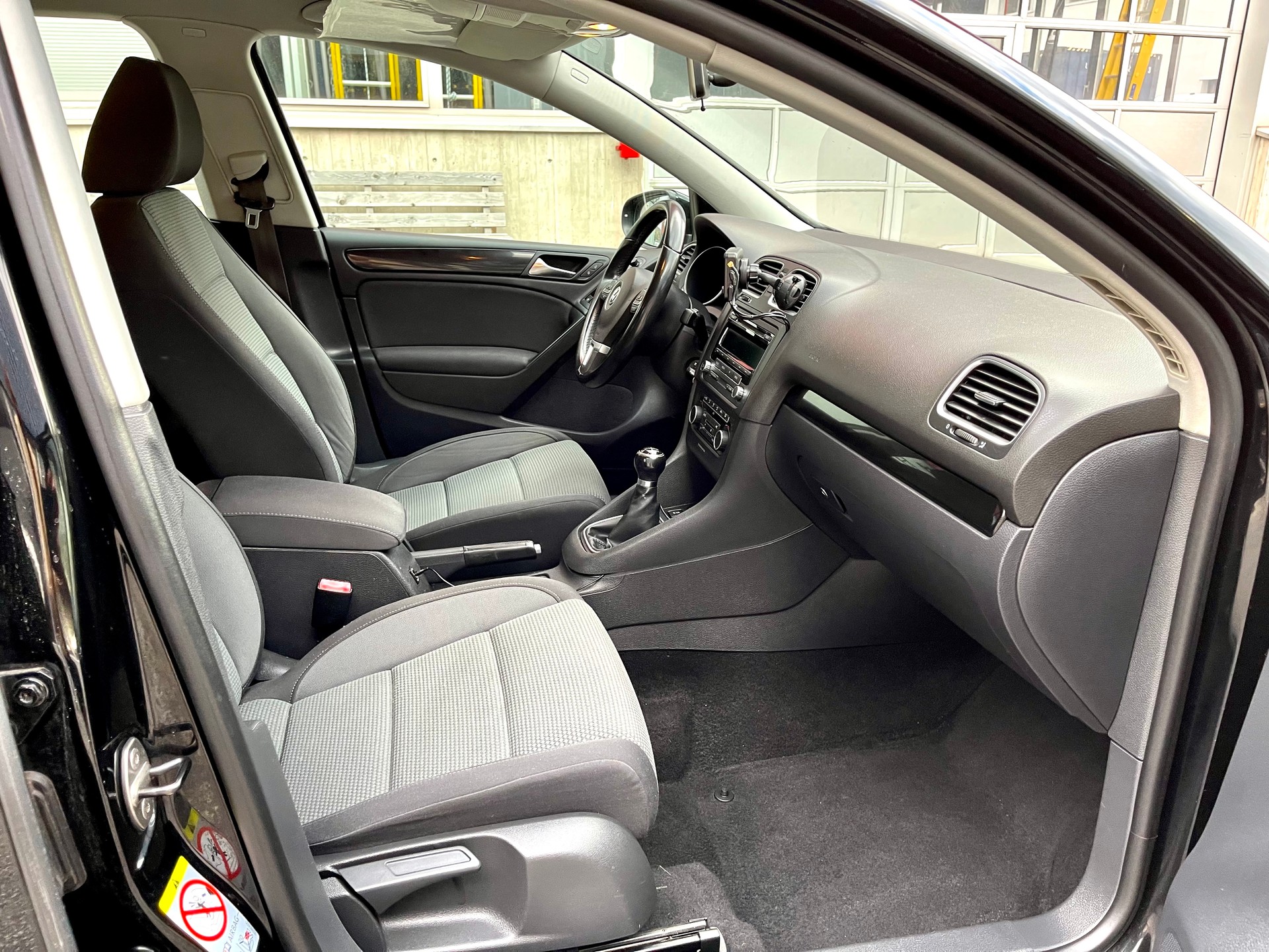 VW Golf 1.6 TDI Comfortline-image-15