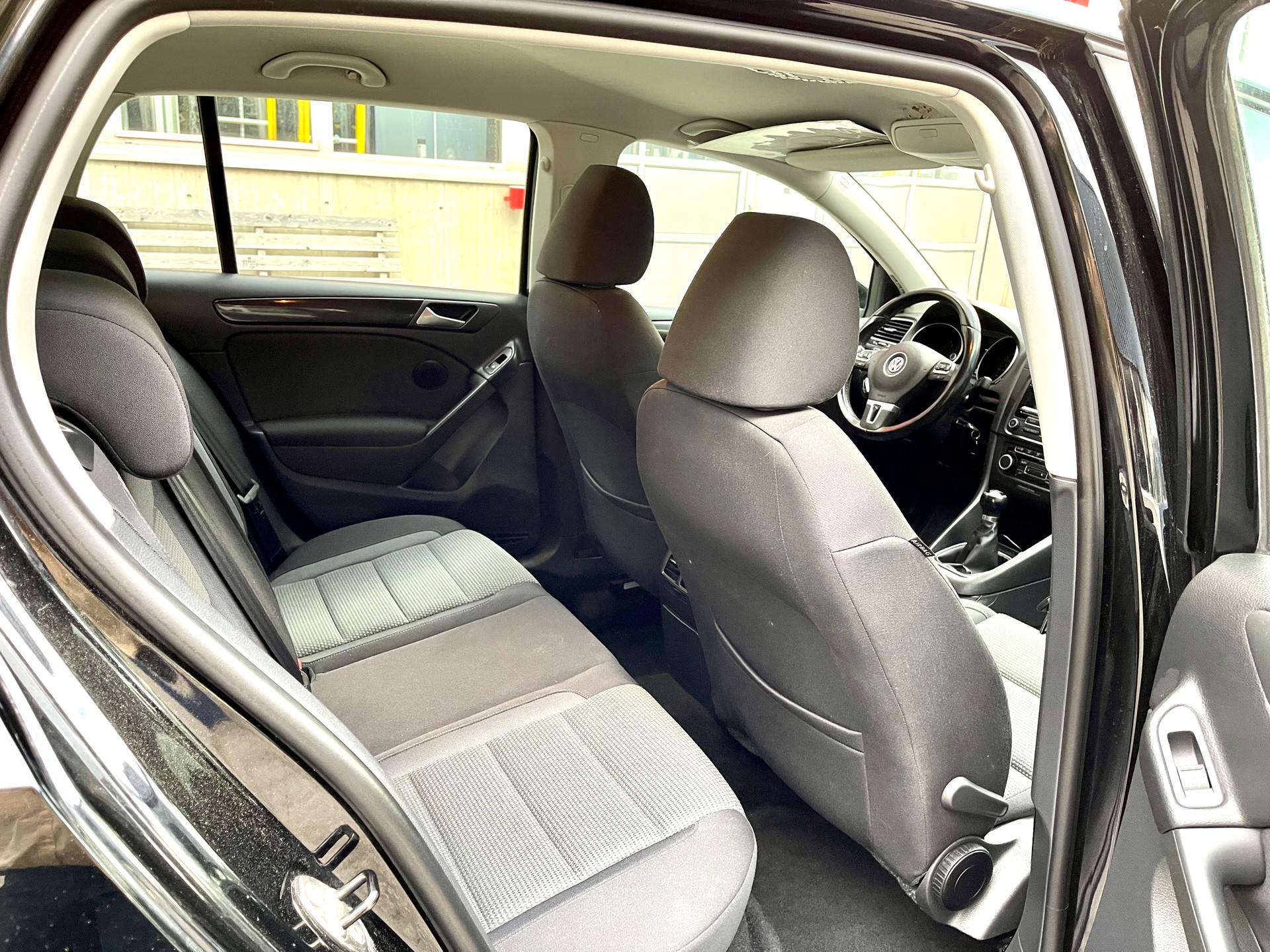 VW Golf 1.6 TDI Comfortline-image-12