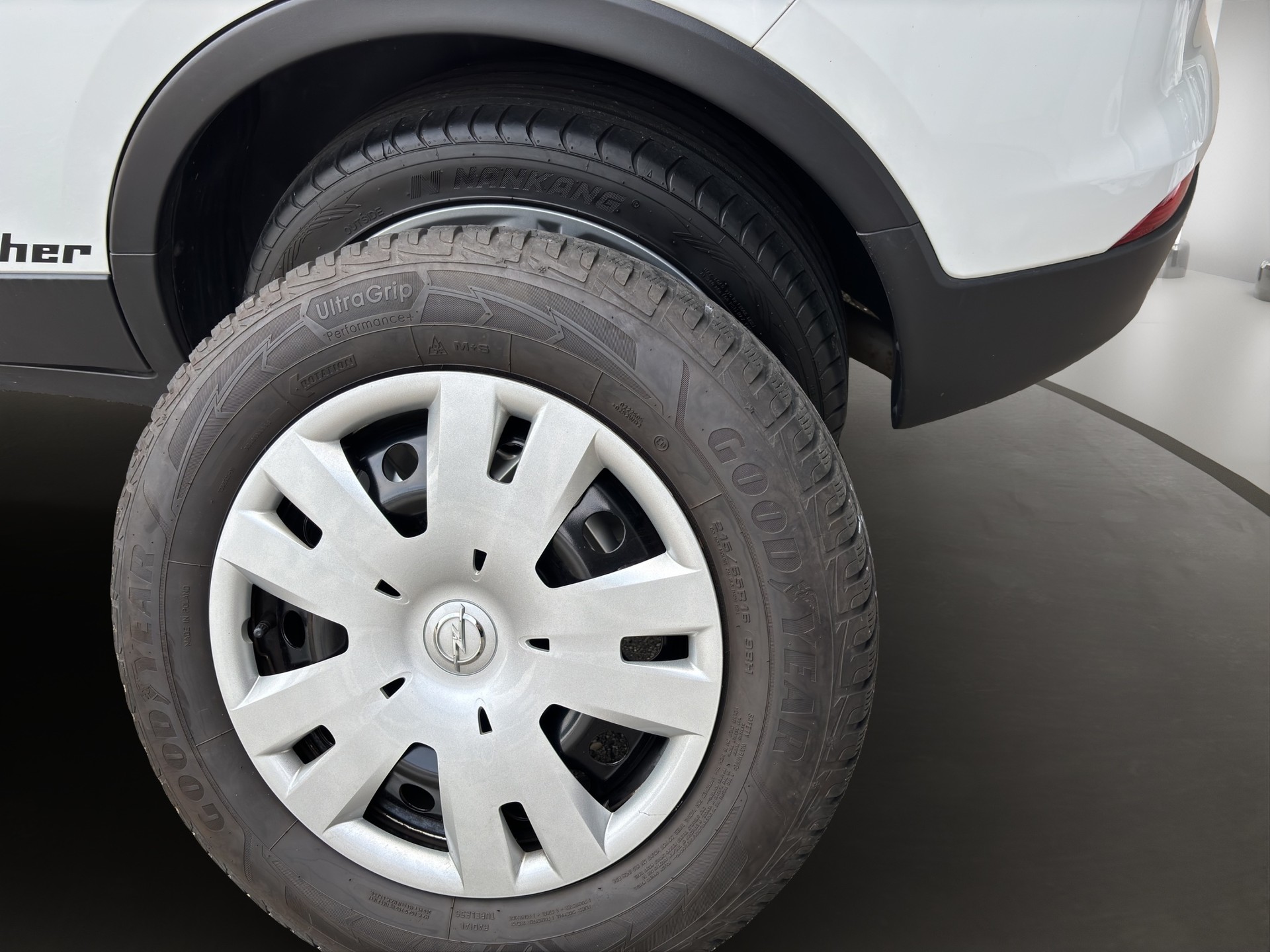 OPEL Mokka 1.6 CDTi Enjoy 2WD-image-21