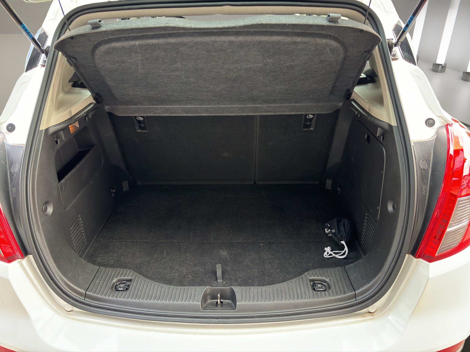 OPEL Mokka 1.6 CDTi Enjoy 2WD-image-19