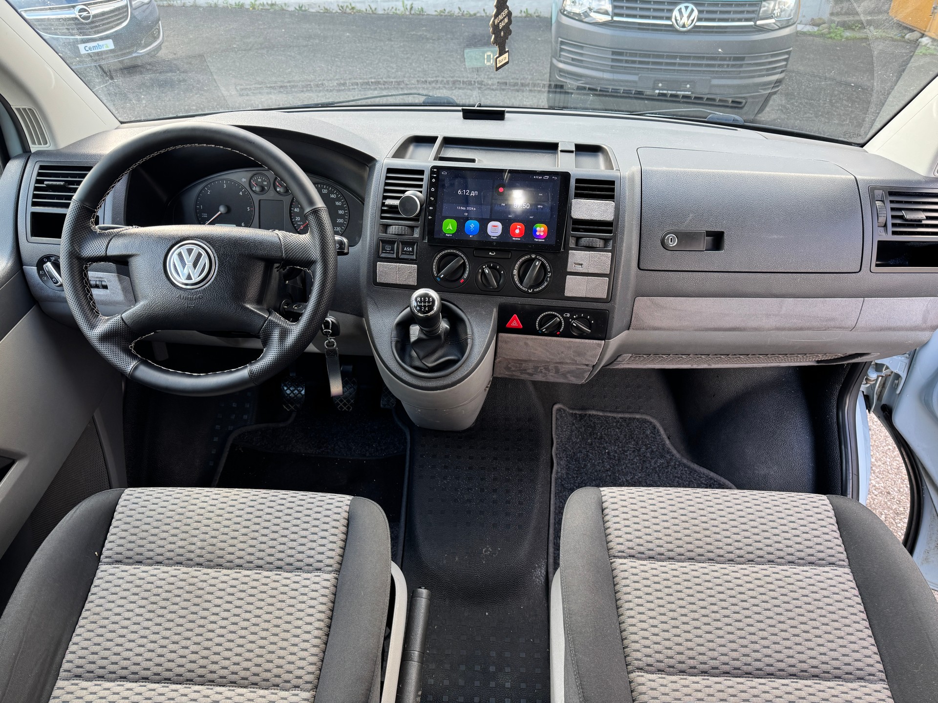 VW T5 Caravelle Trend 1.9 TDI PD-image-7