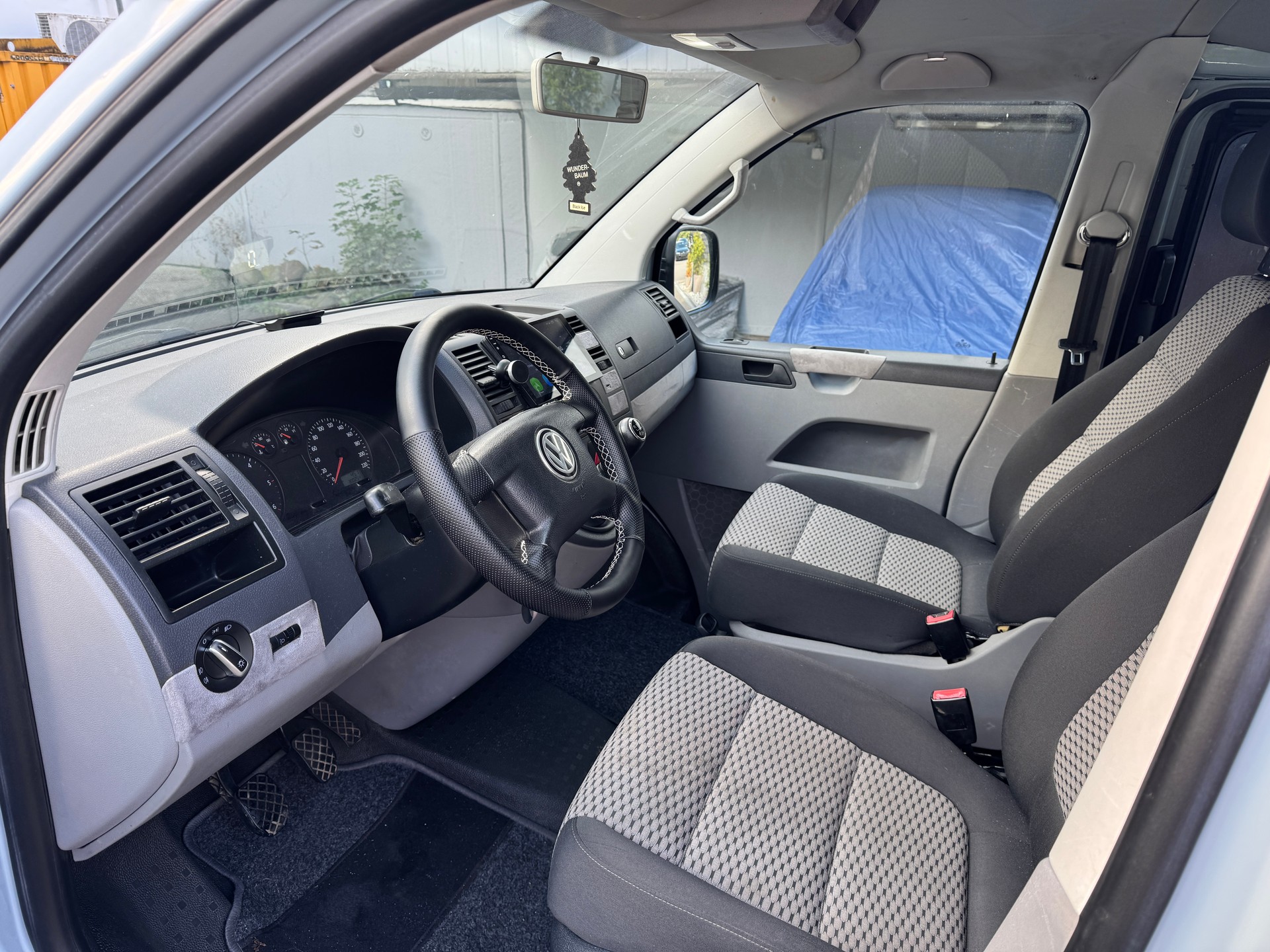 VW T5 Caravelle Trend 1.9 TDI PD-image-6