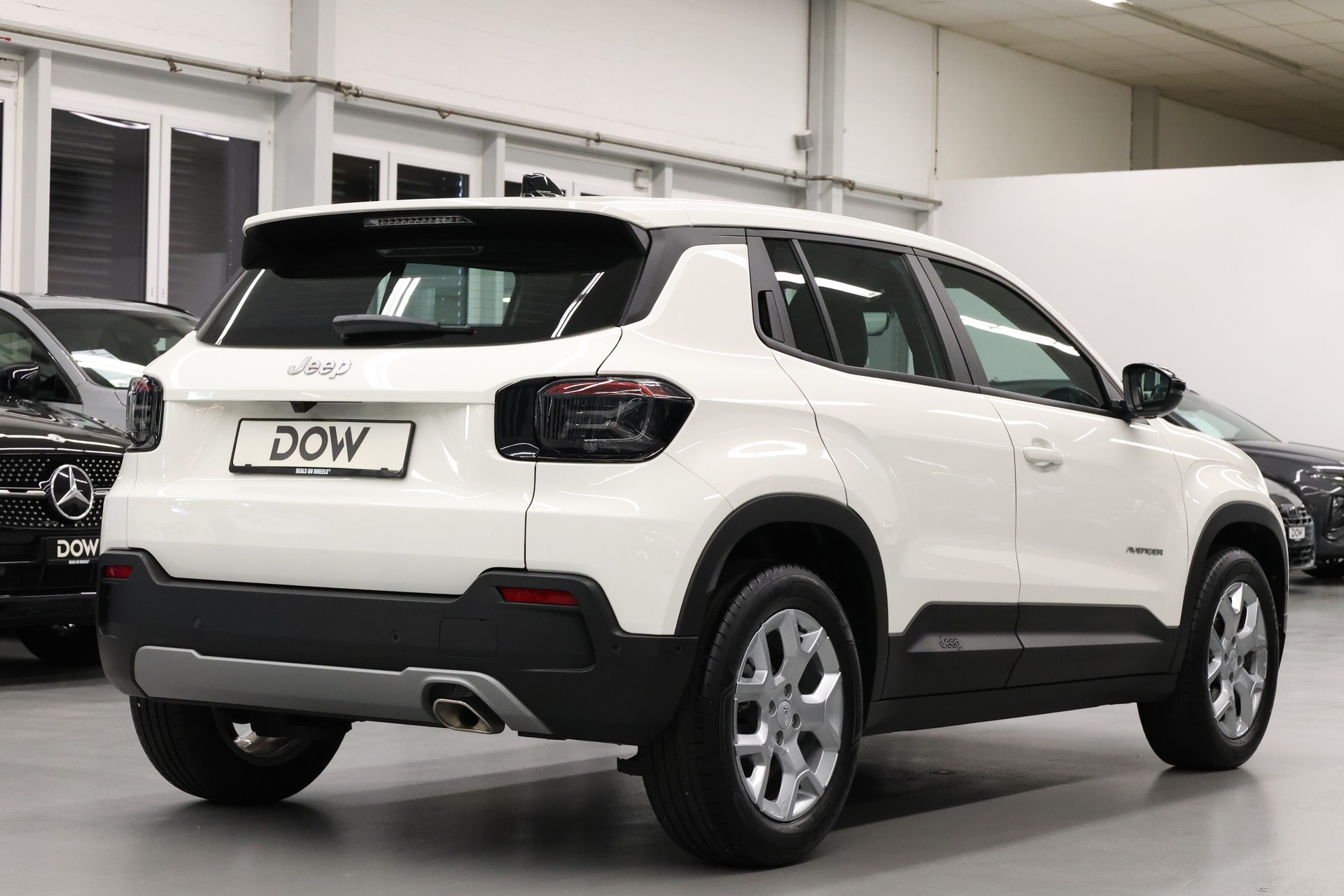 JEEP Avenger 1.2 Turbo Altitude-image-10