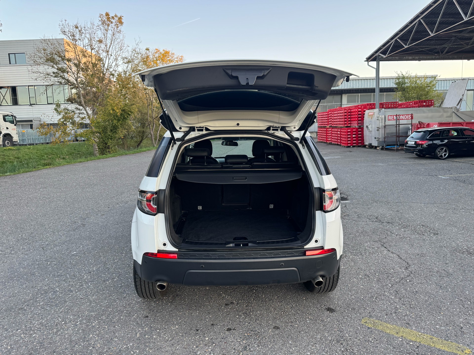LAND ROVER Discovery Sport 2.0 TD4 HSE AT9-image-6