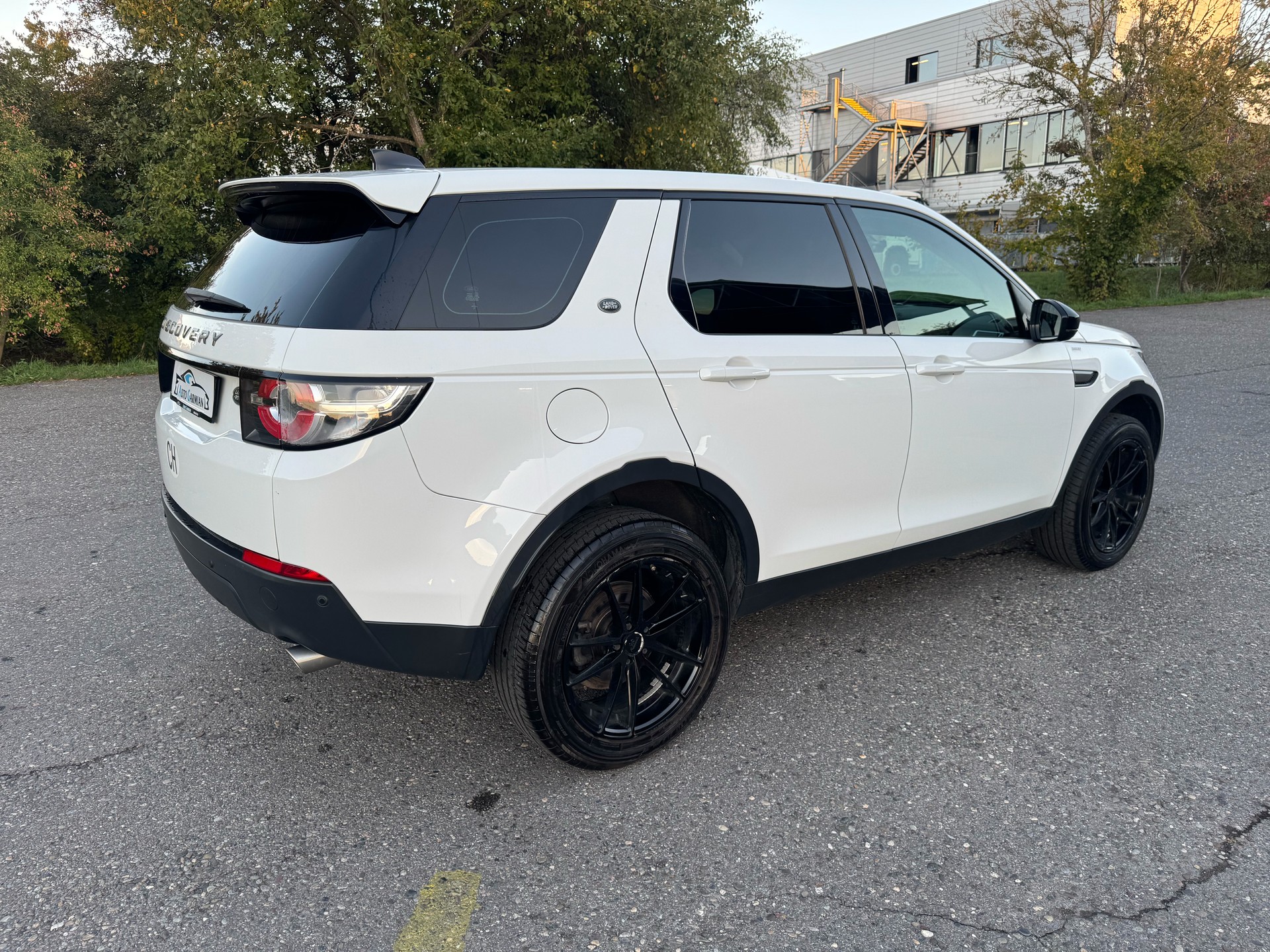 LAND ROVER Discovery Sport 2.0 TD4 HSE AT9-image-5