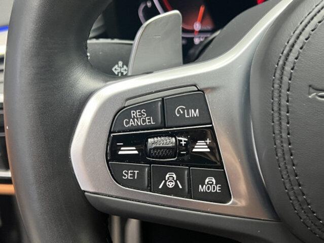 BMW 5er Reihe G30 520d xDrive paddles-image-12