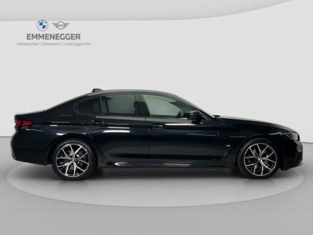 BMW 5er Reihe G30 520d xDrive paddles-image-4