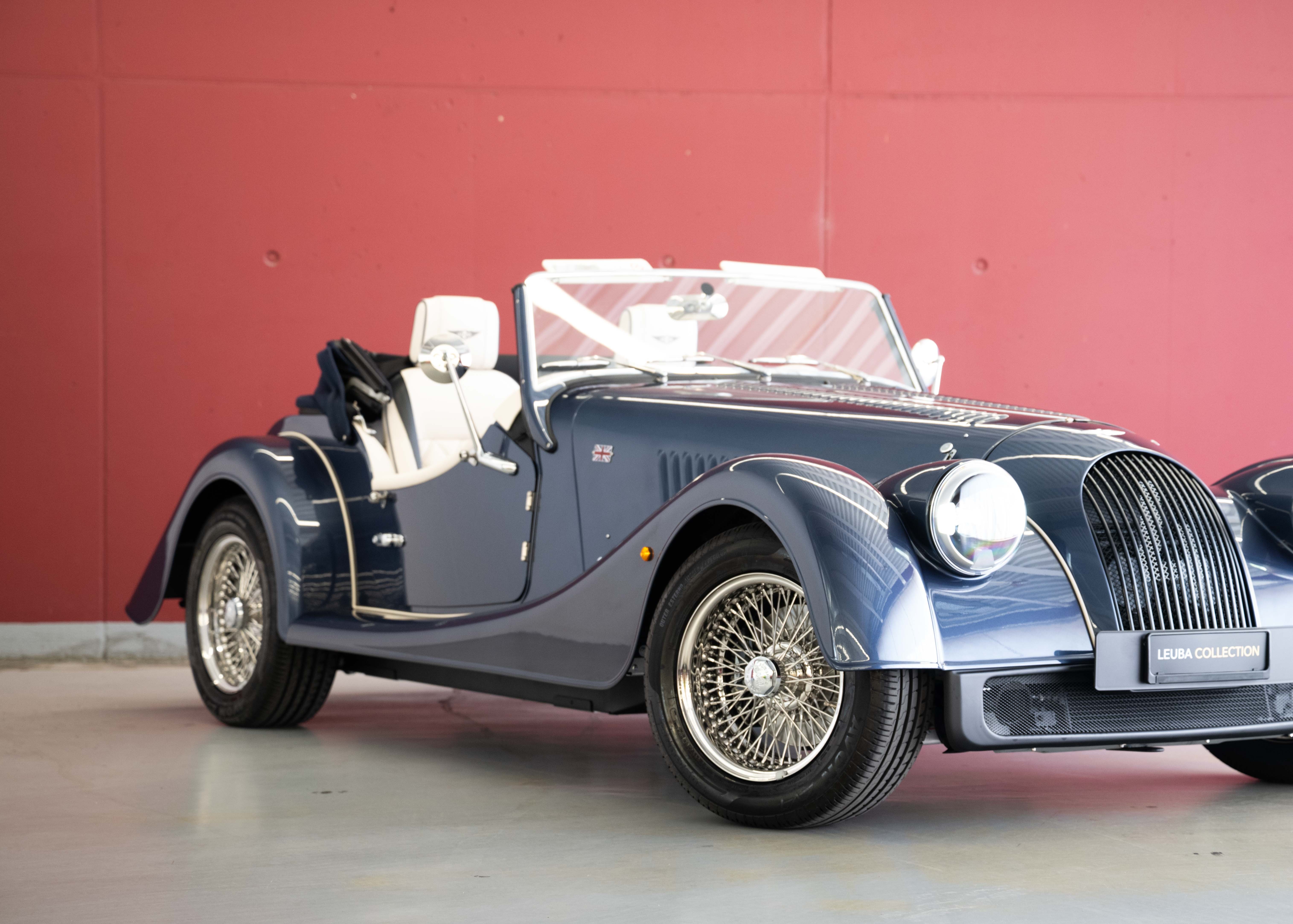 Image MORGAN 4-4 Plus Four 2.0 Automatic Bespoke (Swiss new car, 1 of 1 configuration, Prussian Blue Porsche metallic, 48-month warranty)