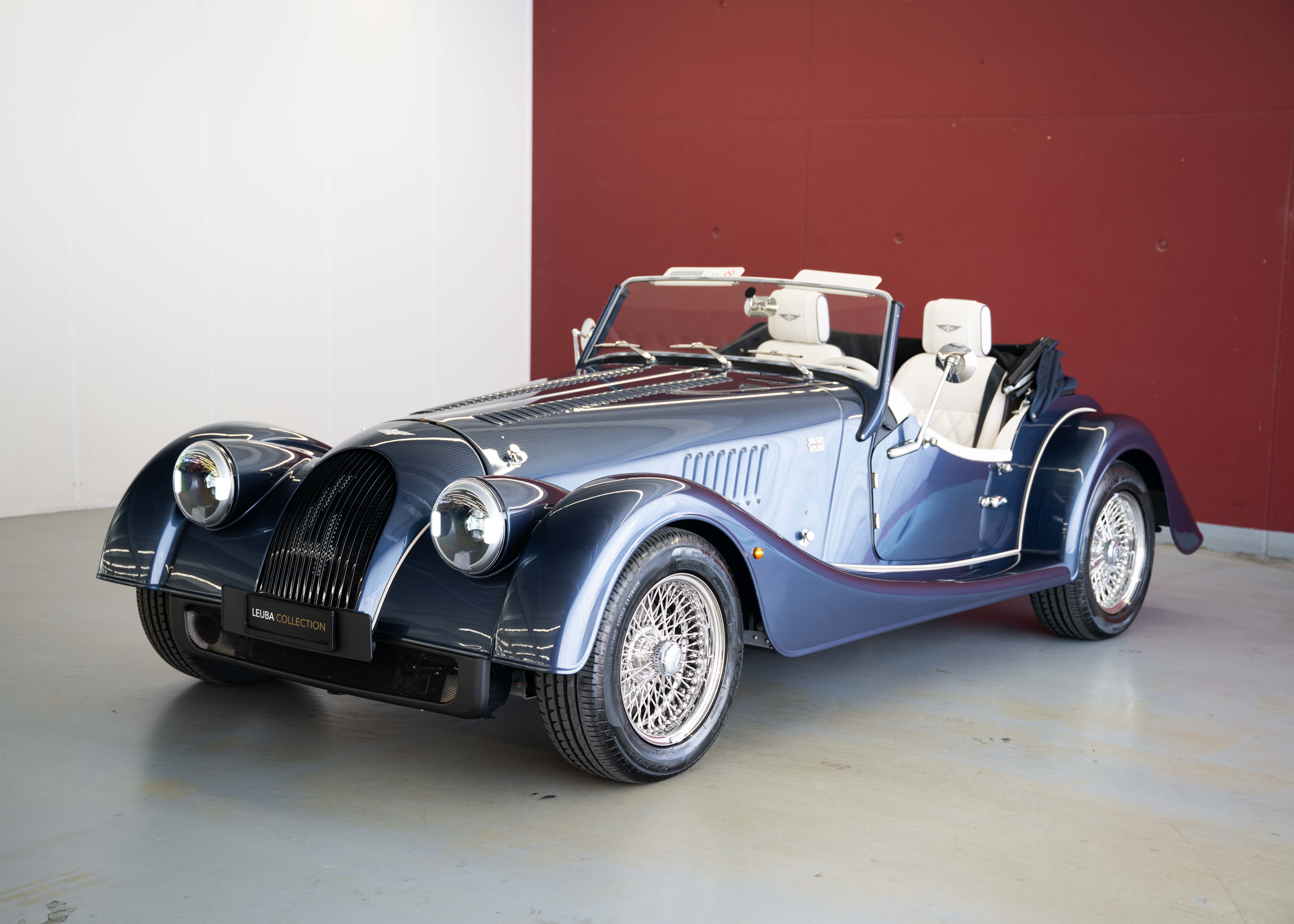Image MORGAN 4-4 Plus Four 2.0 Automatic Bespoke (Swiss new car, 1 of 1 configuration, Prussian Blue Porsche metallic, 48-month warranty)