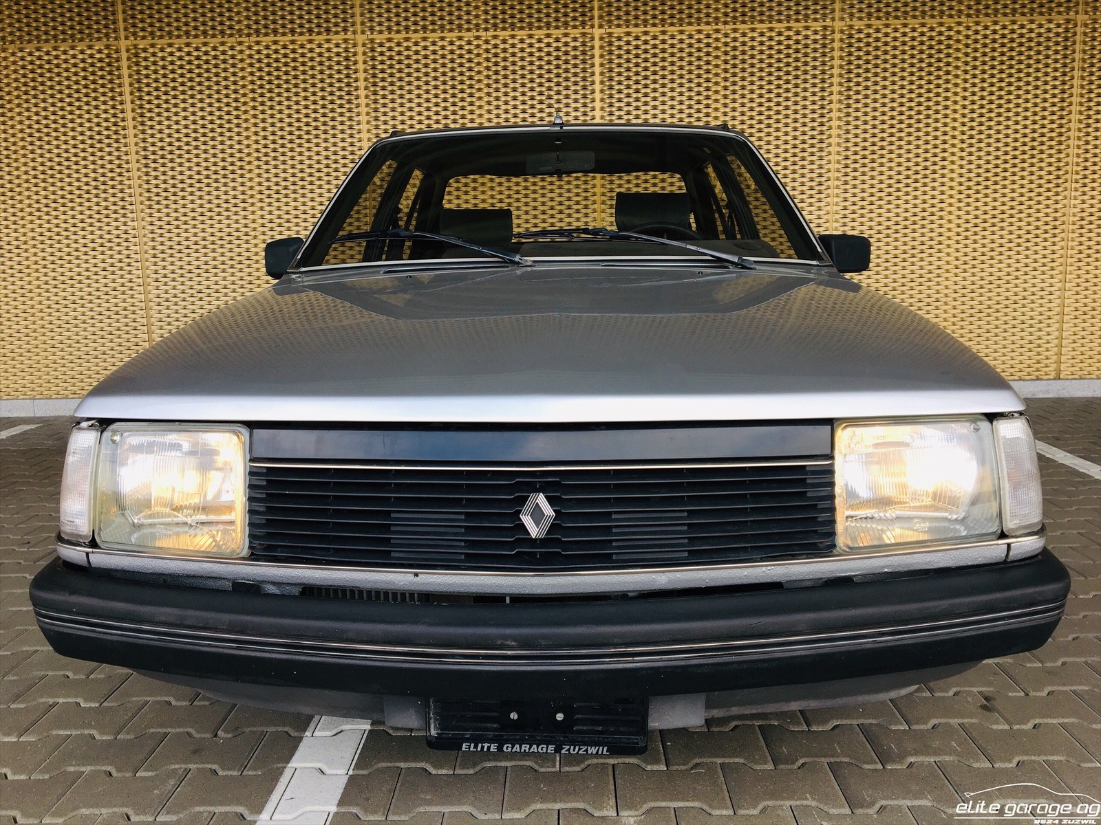 RENAULT R18 1600 Turbo Injection-image-1