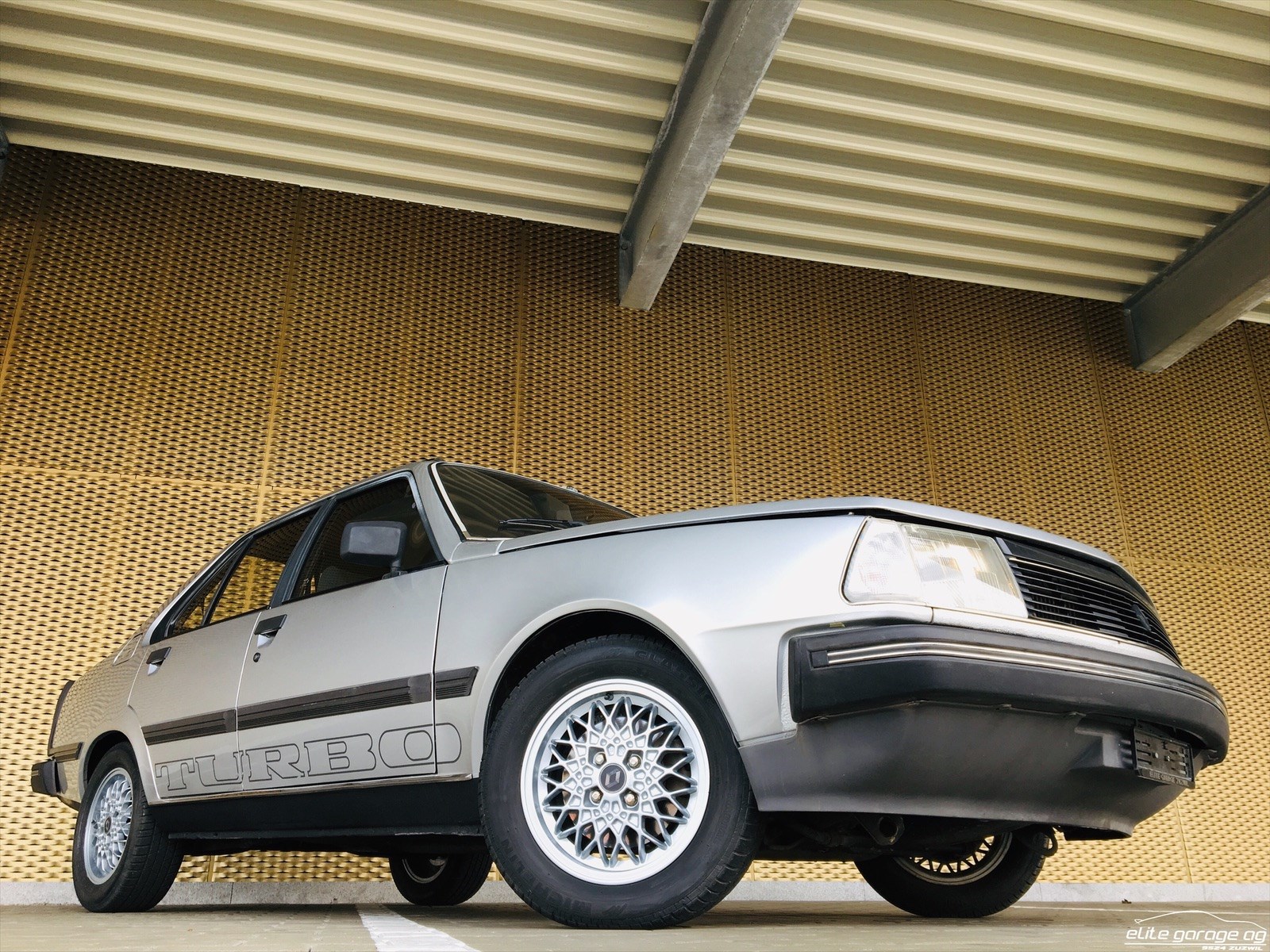 RENAULT R18 1600 Turbo Injection-image-2