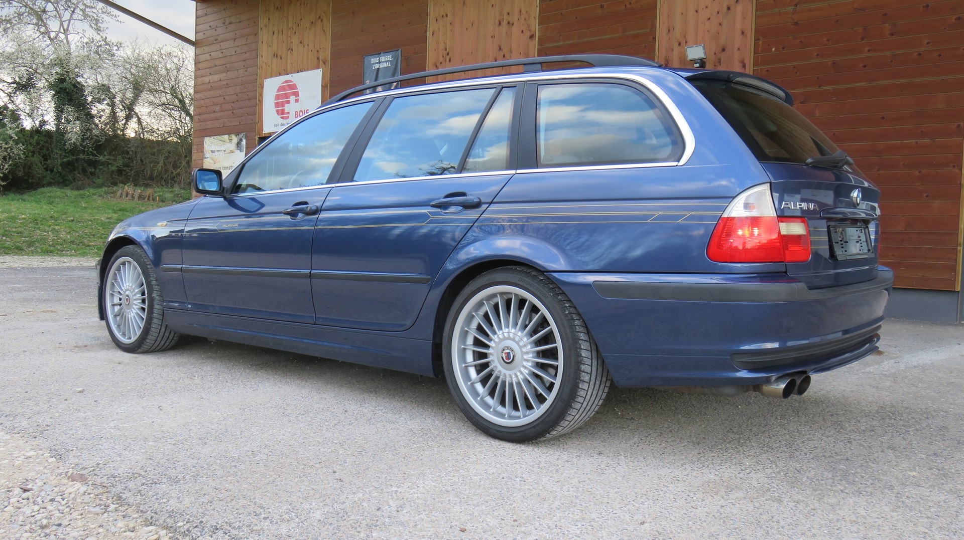 BMW-ALPINA B3 3.3 X Touring S.Tronic-image-2