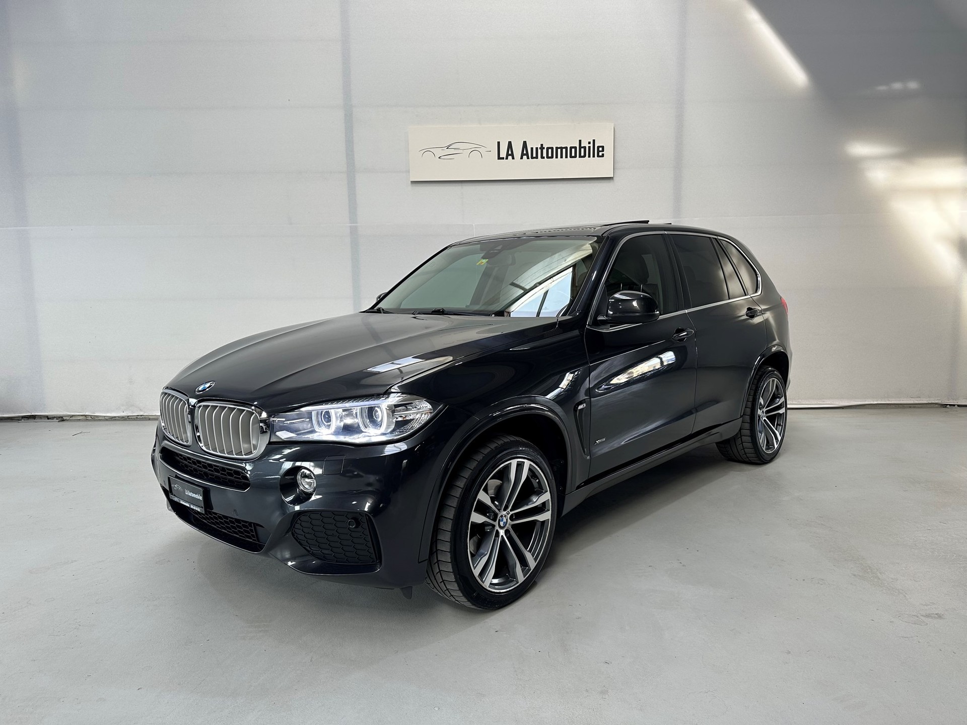 BMW X5 xDrive 30d M-Sport Steptronic-image-0