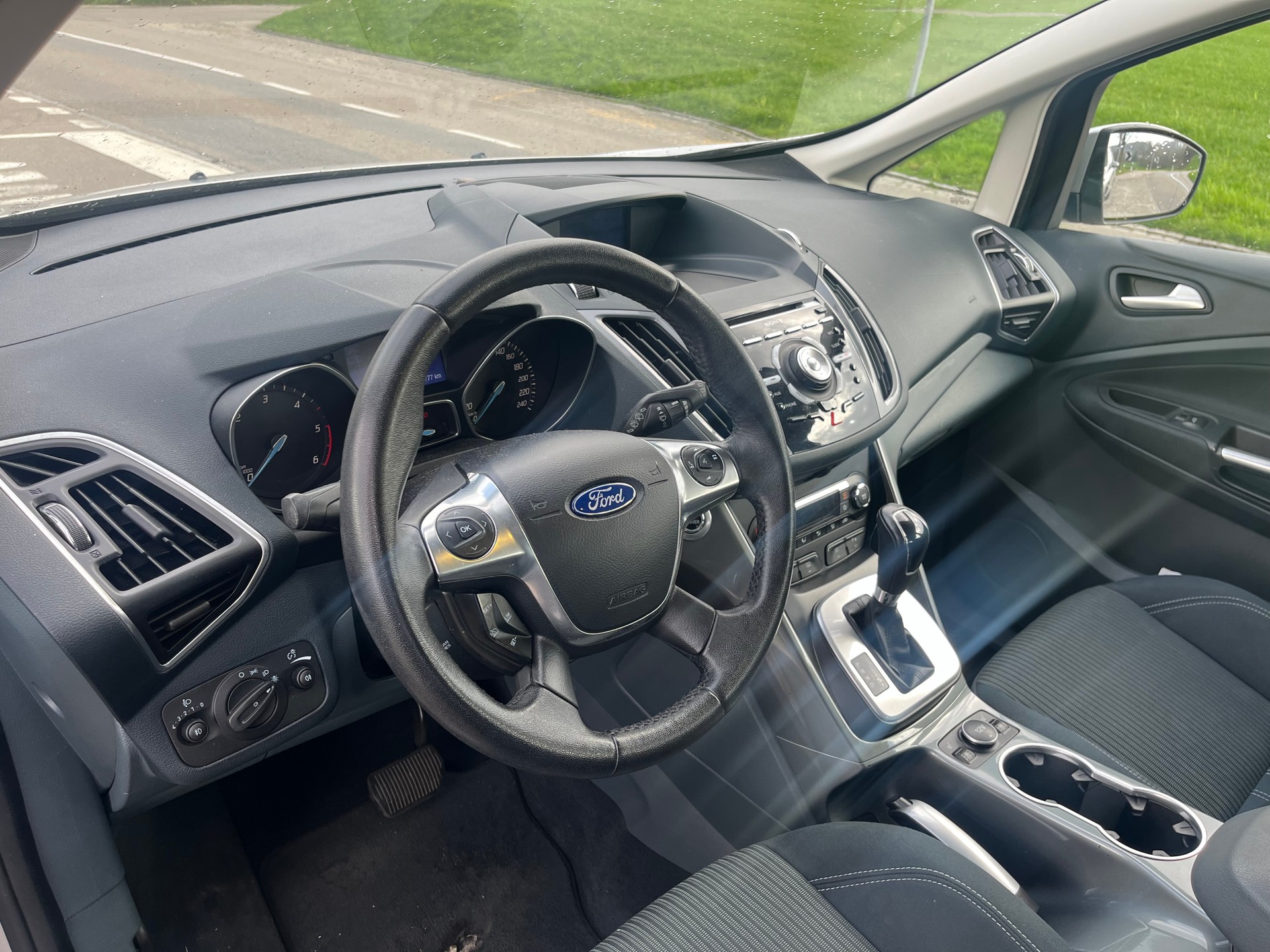 FORD C-Max 2.0 TDCi Carving PowerShift-image-3