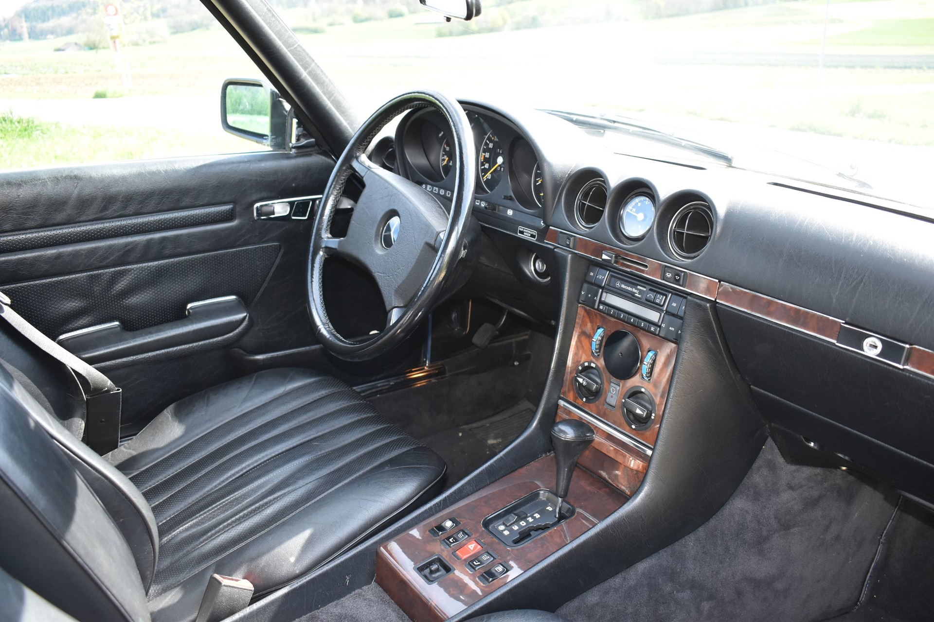 MERCEDES-BENZ SL 300-image-16