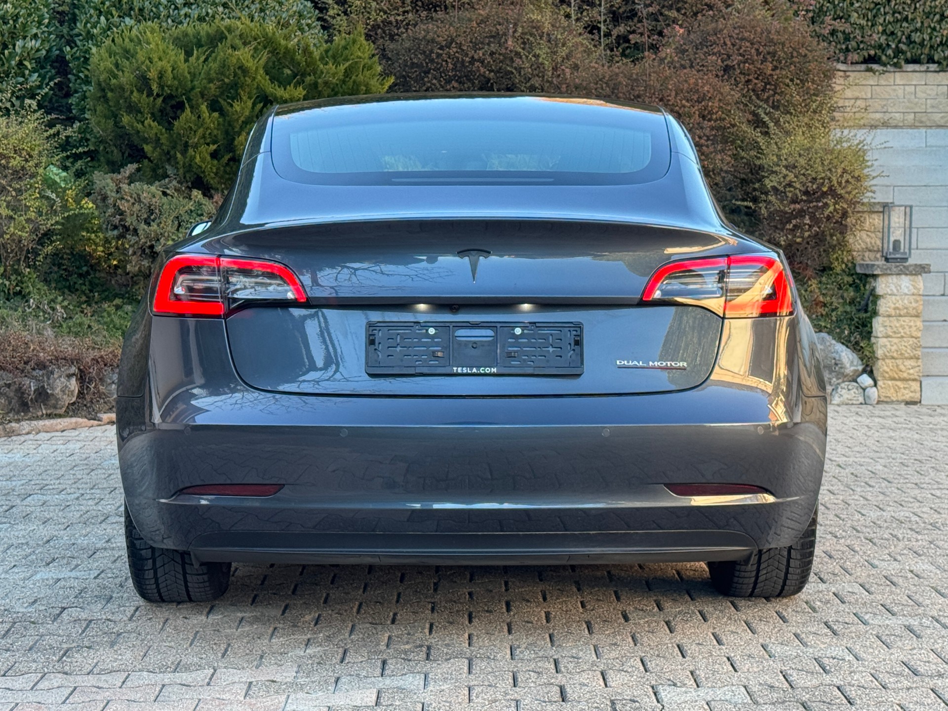 TESLA Model 3 Long Range Dual Motor AWD-image-5