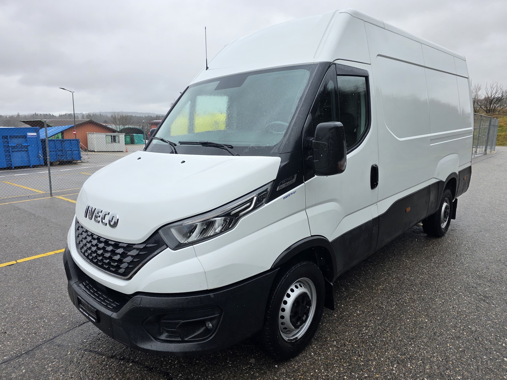 IVECO 35S14HA8V Fourgon 12m3 ou-image-0