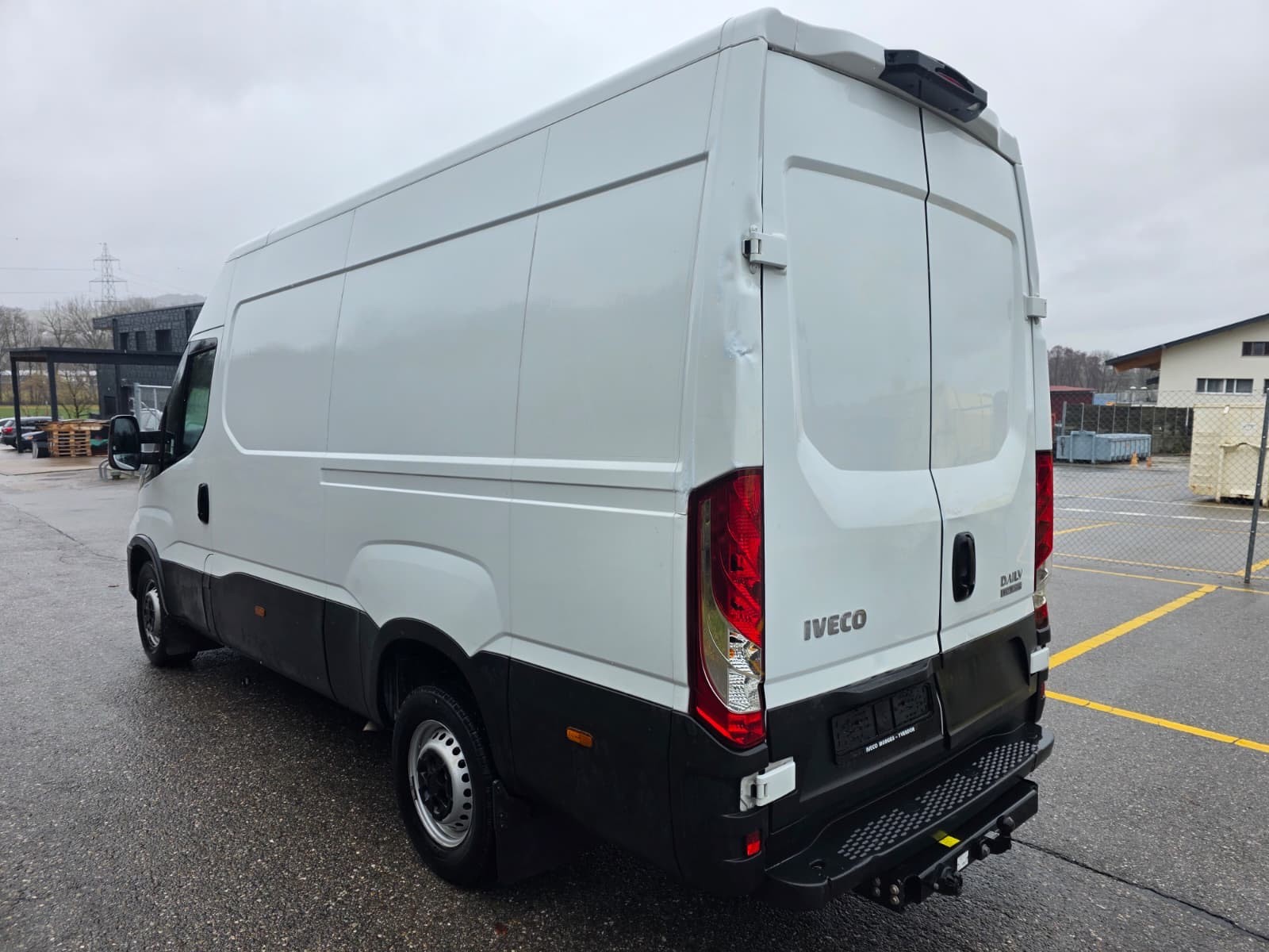 IVECO 35S14HA8V Fourgon 12m3 ou-image-1
