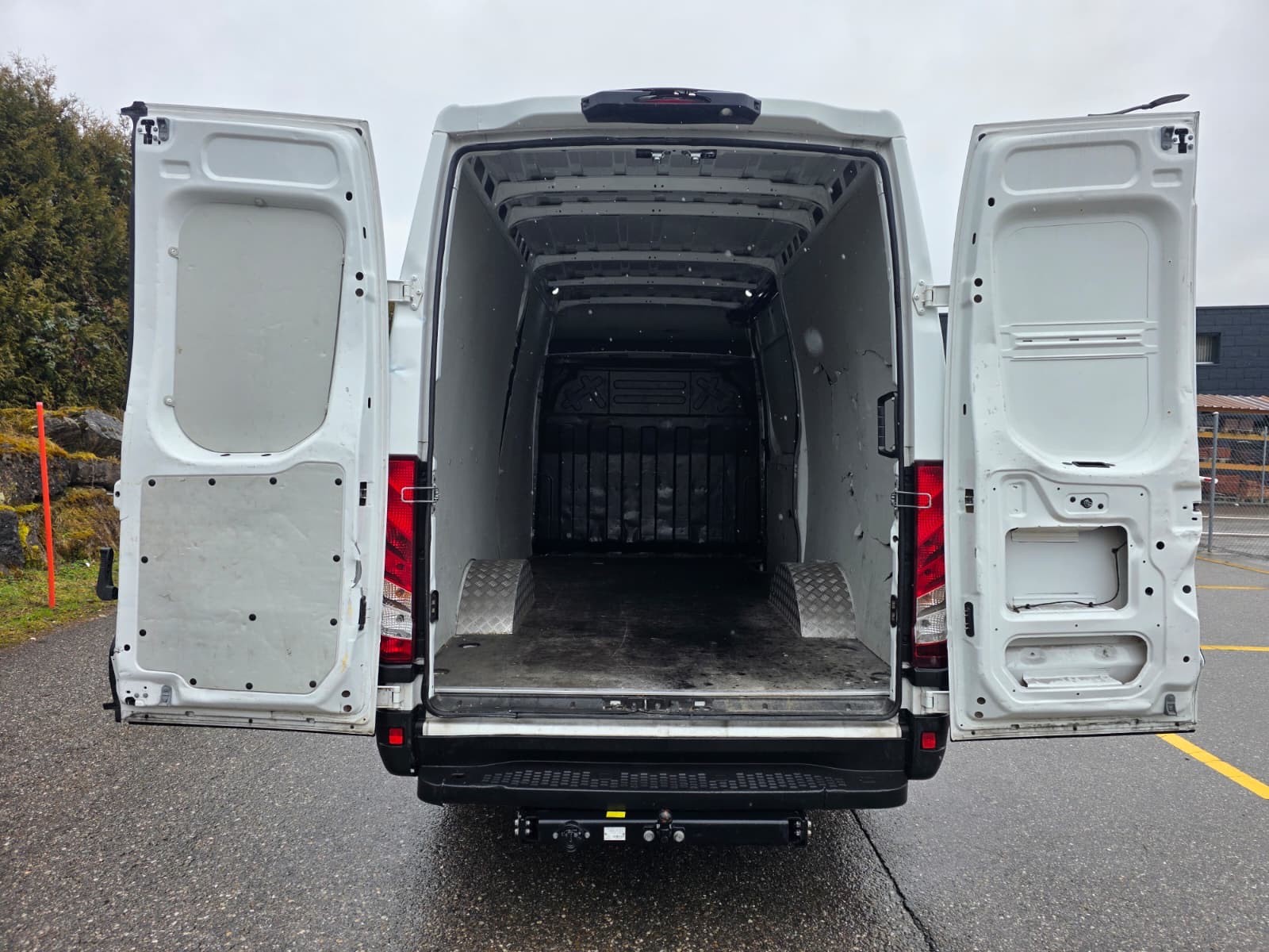 IVECO 35S14HA8V Fourgon 12m3 ou-image-6