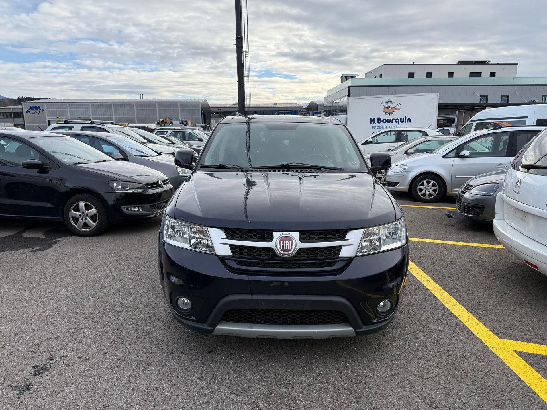 FIAT Freemont 3.6 V6 Lounge AWD Automatic-image-1