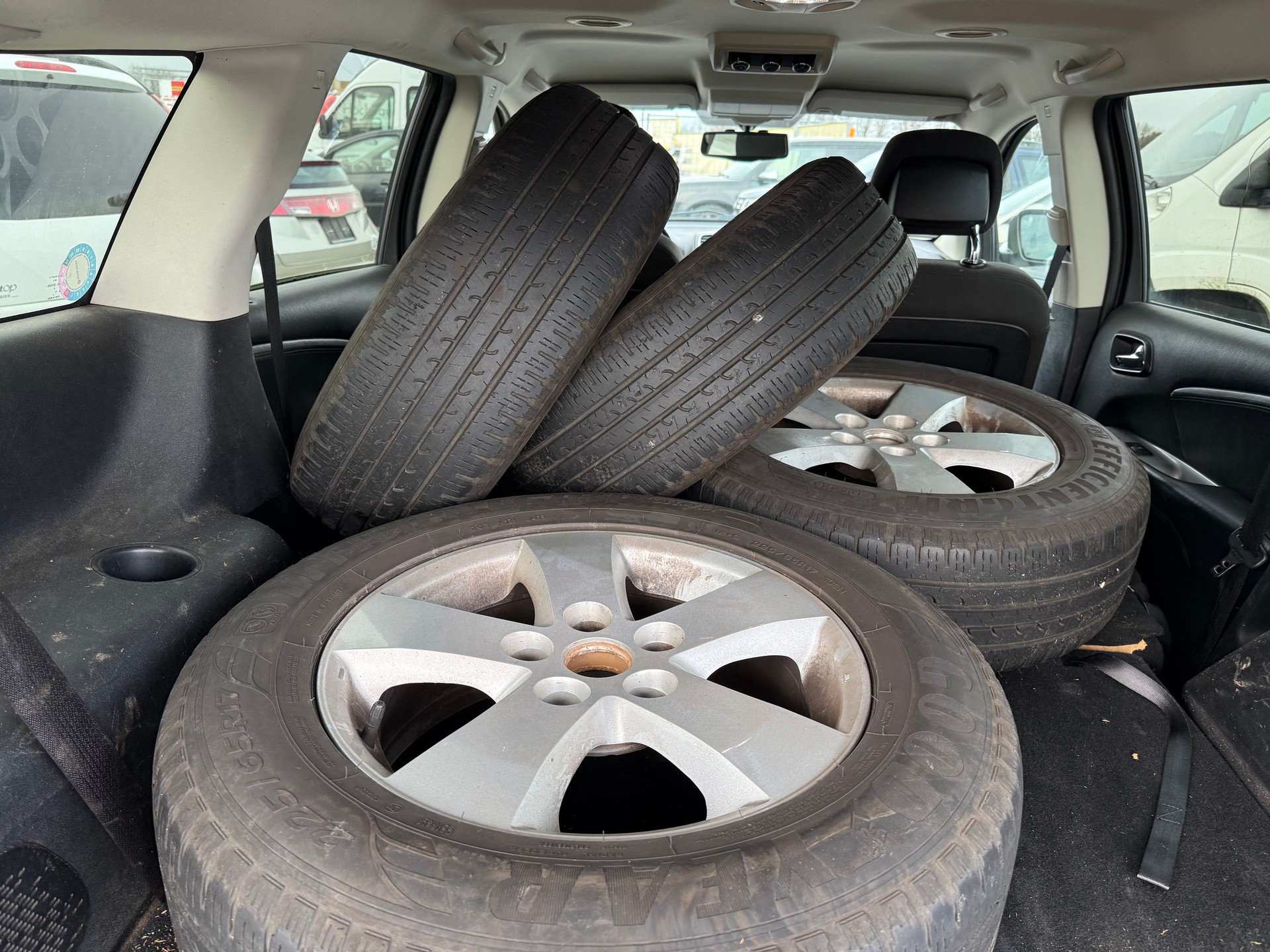 FIAT Freemont 3.6 V6 Lounge AWD Automatic-image-9