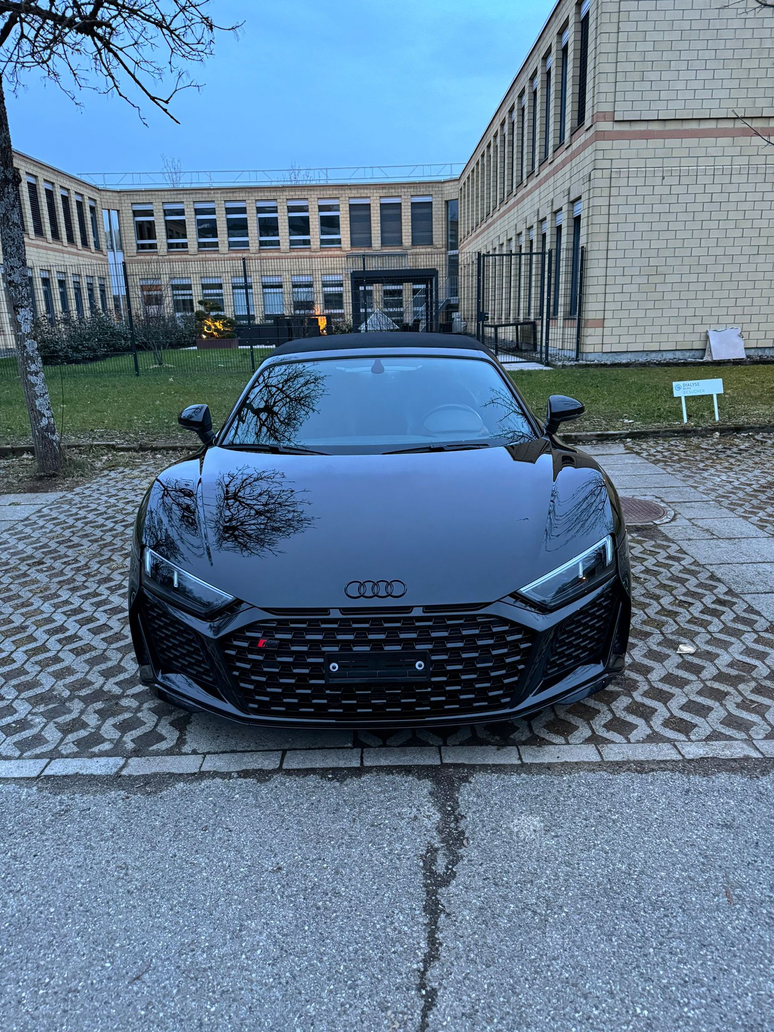 AUDI R8 Spyder RWD S-Tronic