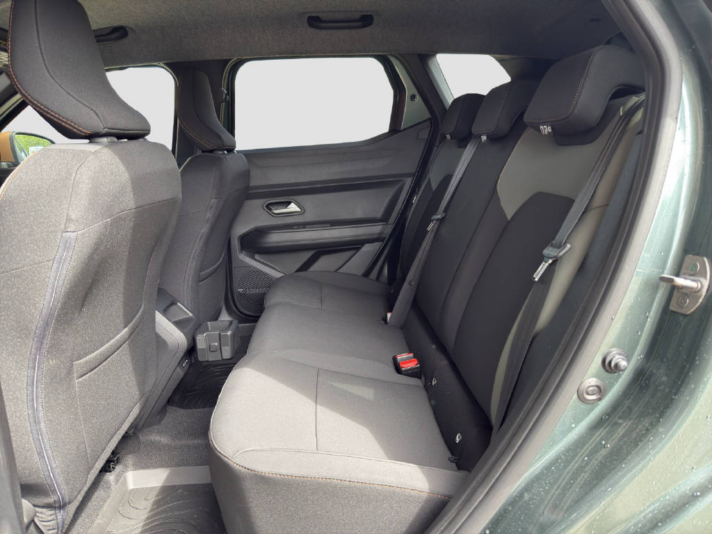 DACIA Duster 1.6 Hybrid Extreme-image-10