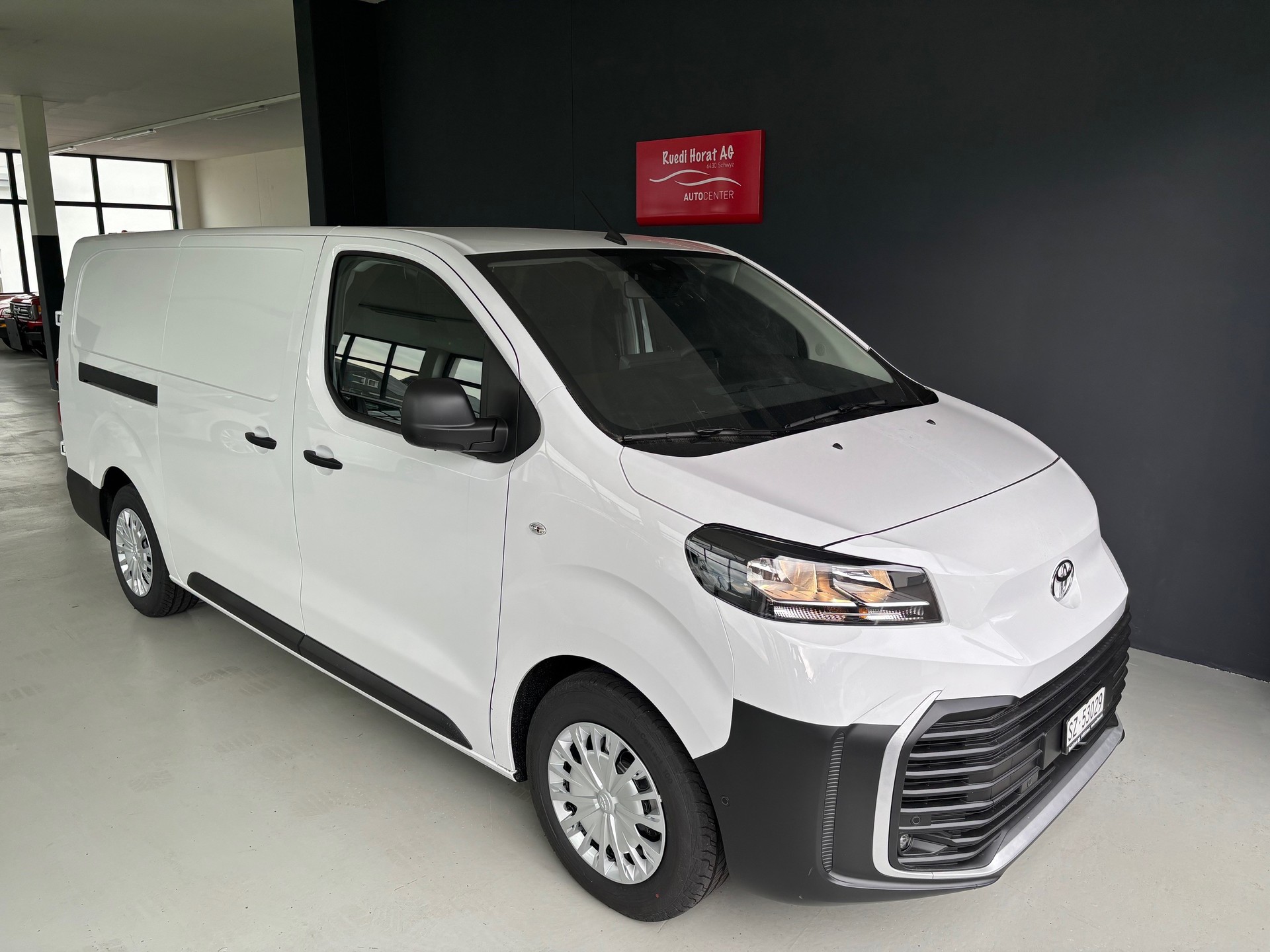 TOYOTA PROACE Van L2 75KWh Advanced