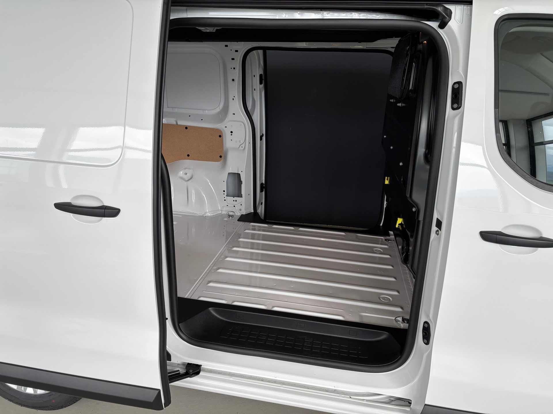 TOYOTA PROACE Van L2 75KWh Advanced-image-6