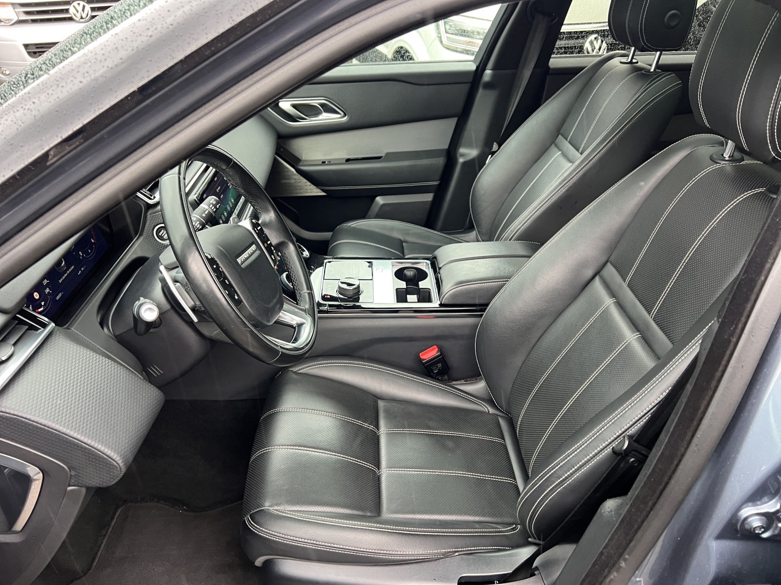 LAND ROVER Range Rover Velar R-Dynamic D 240 SE Automatic-image-6