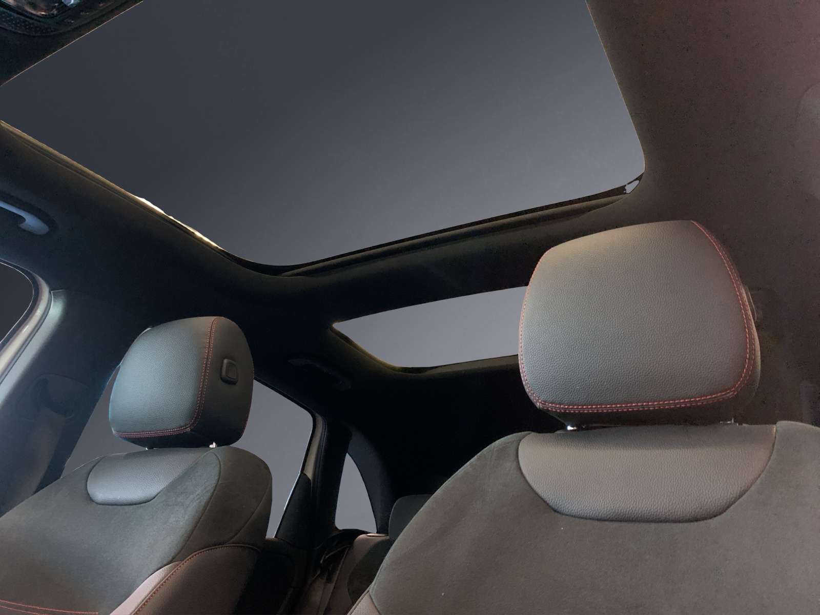 MERCEDES-BENZ B 250 e 8G-DCT-image-11