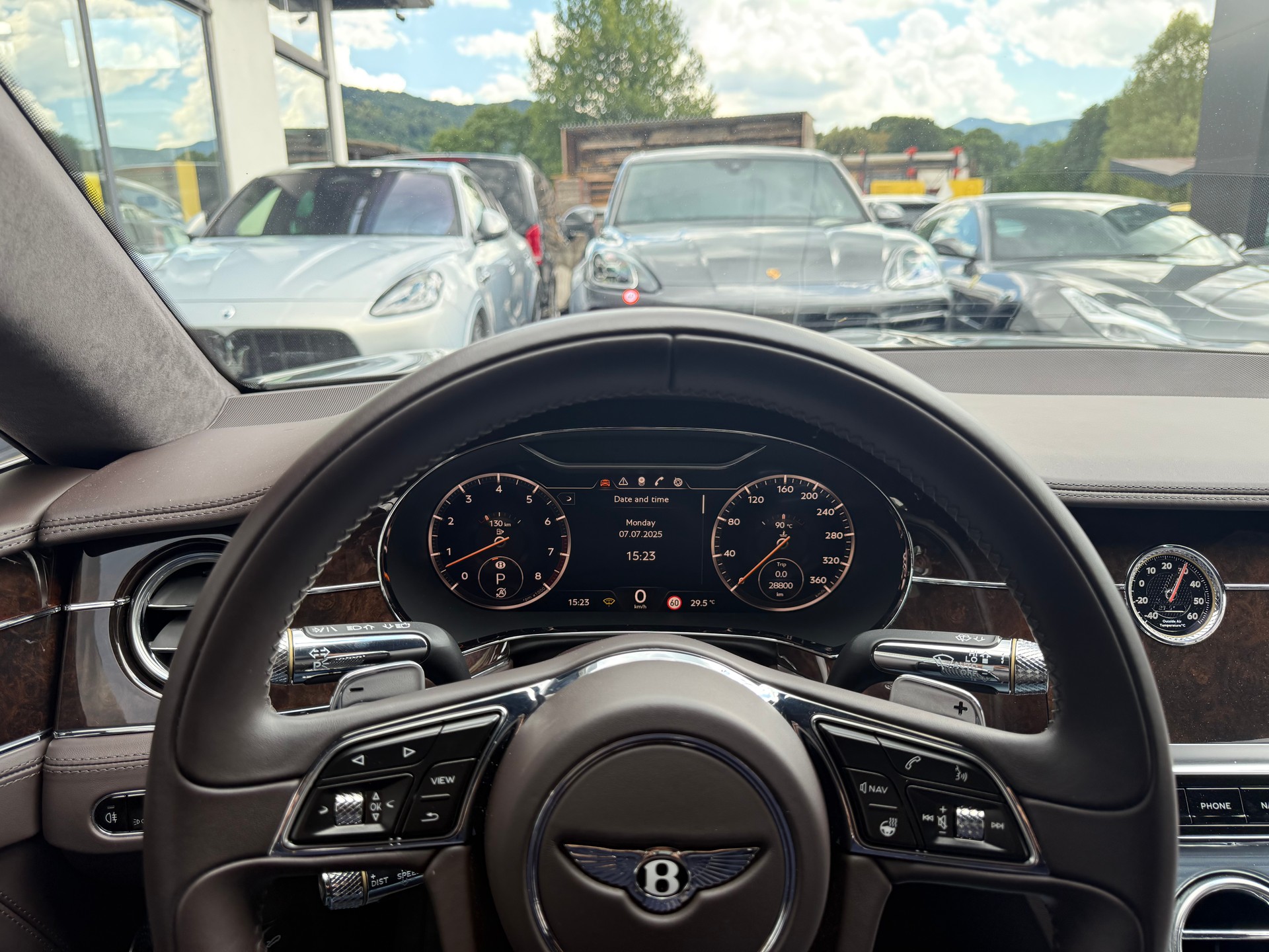 BENTLEY Continental GT 4.0 V8-image-14