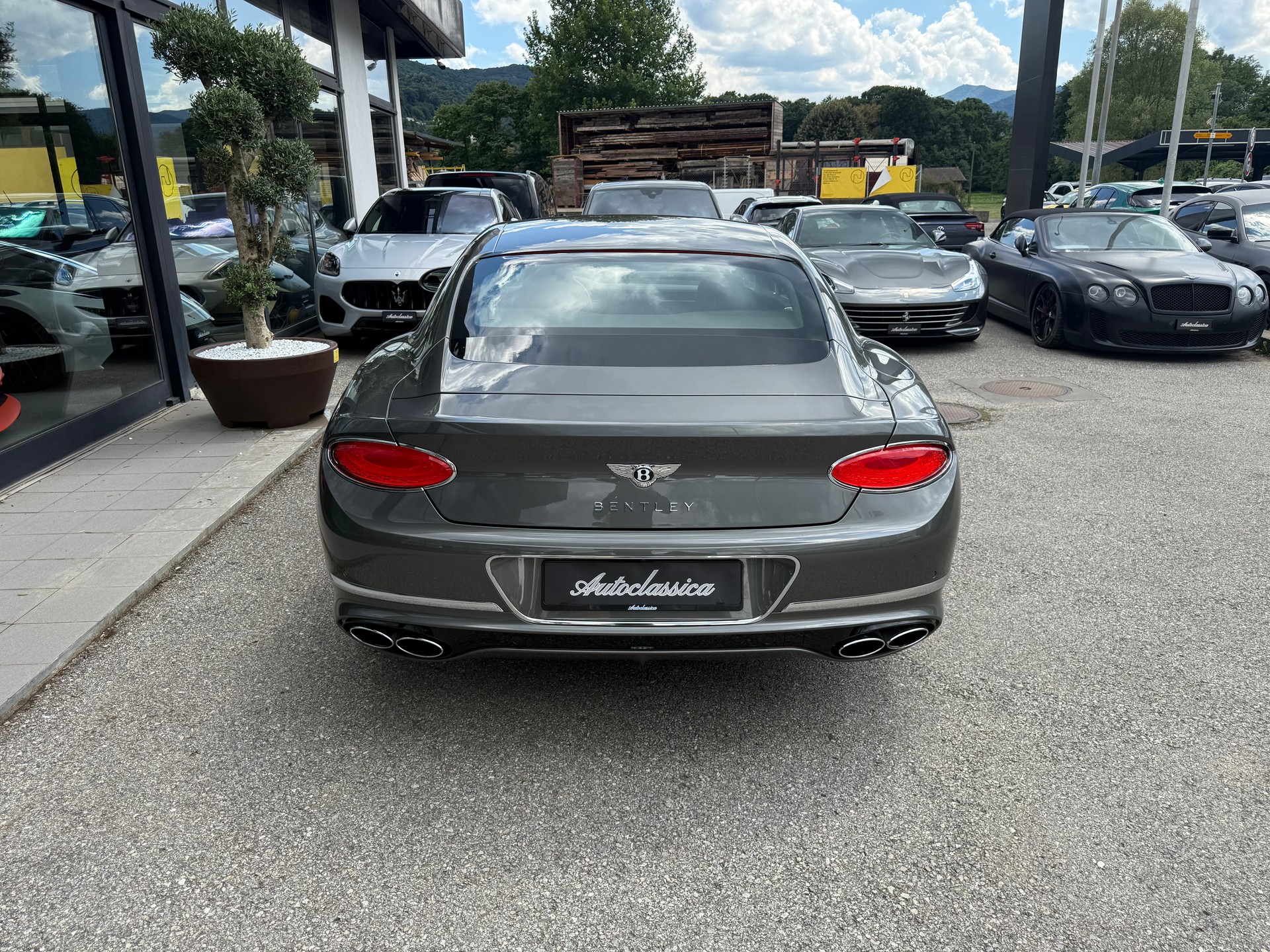 BENTLEY Continental GT 4.0 V8-showroom-element-2
