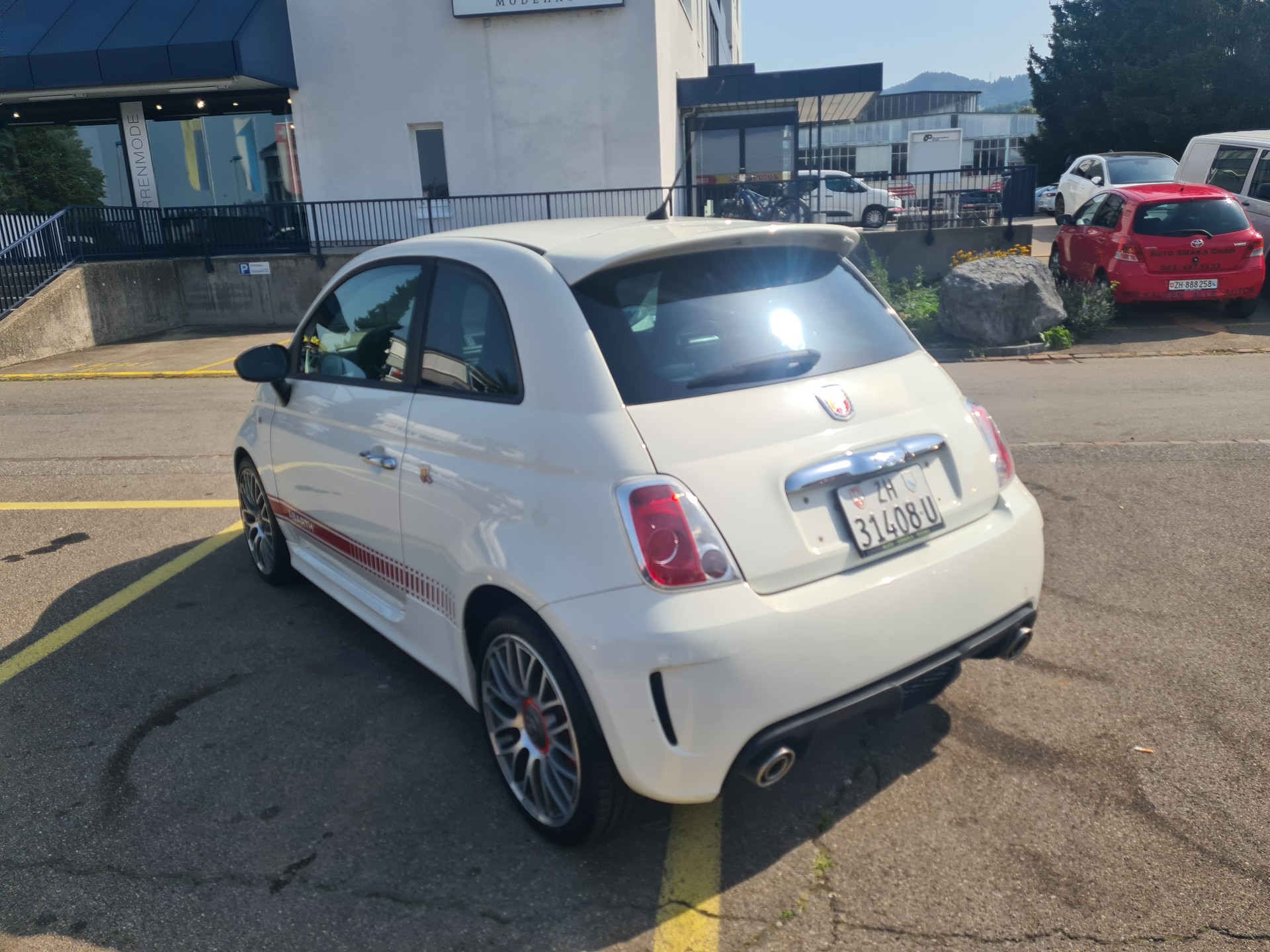 FIAT 500 1.4 16V Turbo Abarth-image-3