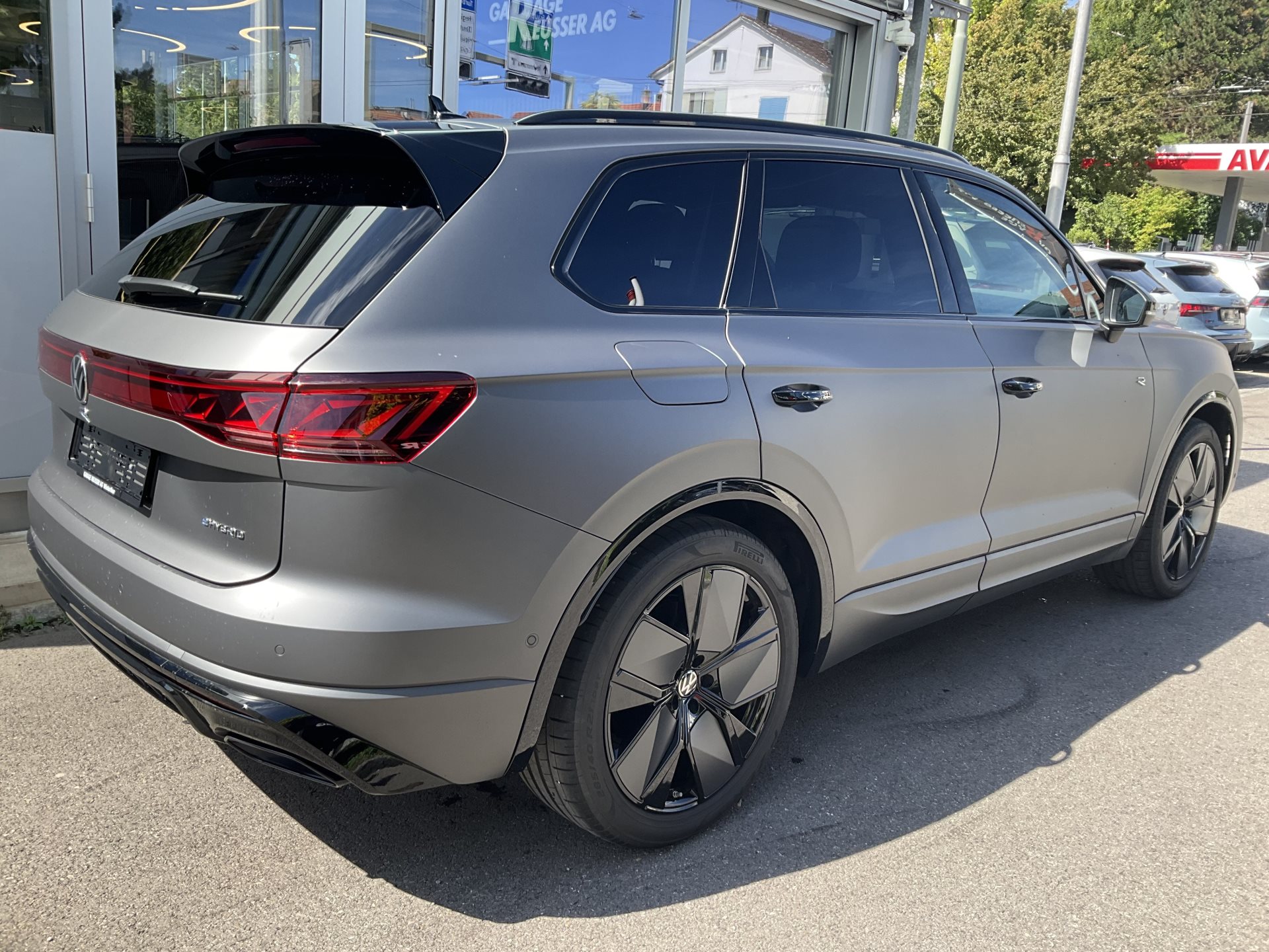 VW Touareg 3.0 TSI eHYBRID 462 PS 4MOTION R *** SILIZIUMGRAU MATT & 5 JAHRE VW WERSGARANTIE ***-image-3